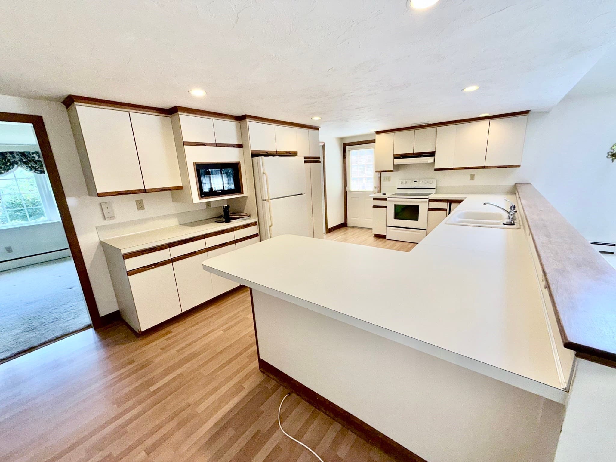 Single Family Residence at 87 Hinckley Circle, Barnstable MA 02655, Barnstable, photo 13 of 32