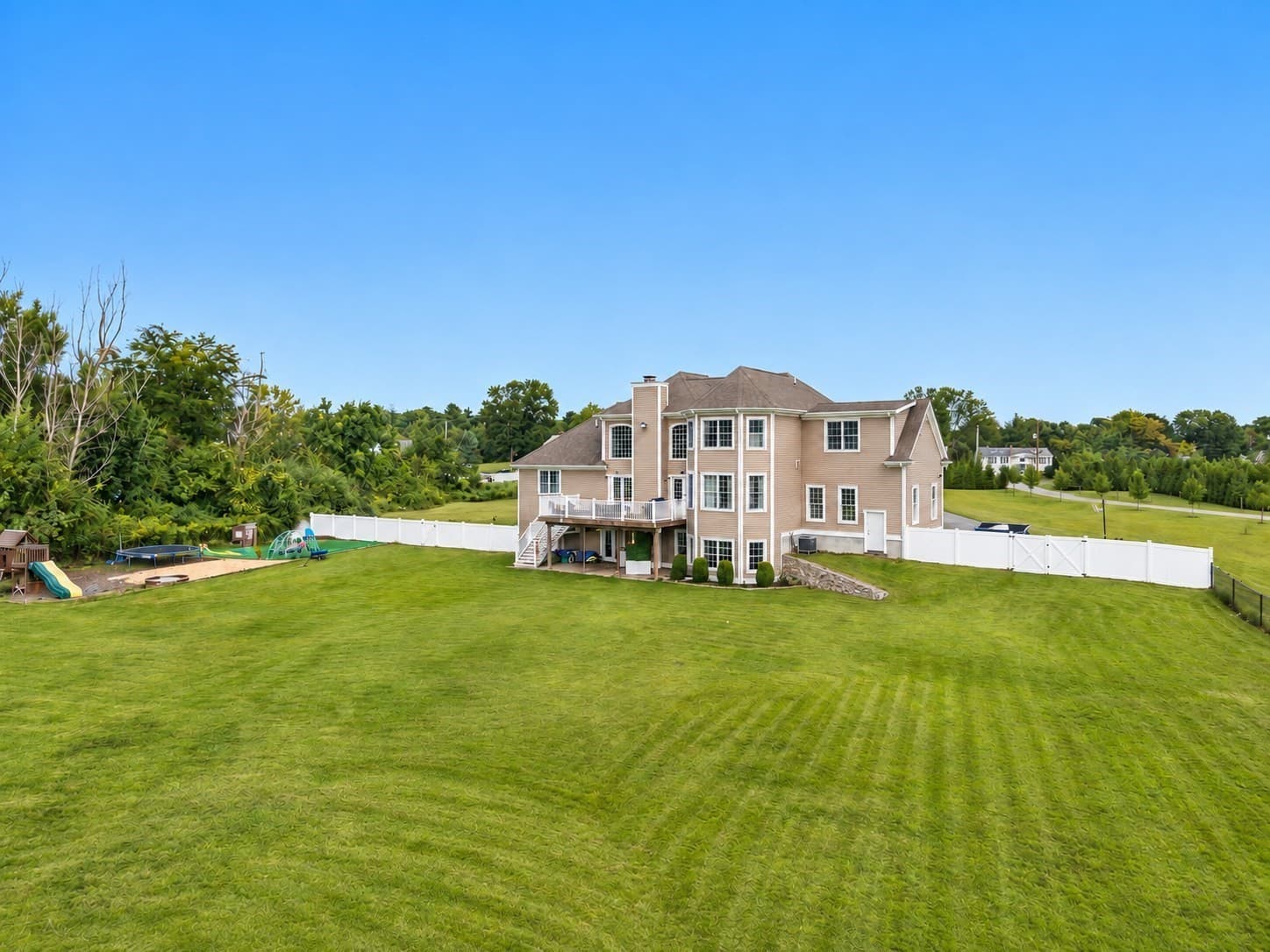 Single Family Residence at 857 Main St, Dighton MA 02715, Dighton, photo 3 of 42