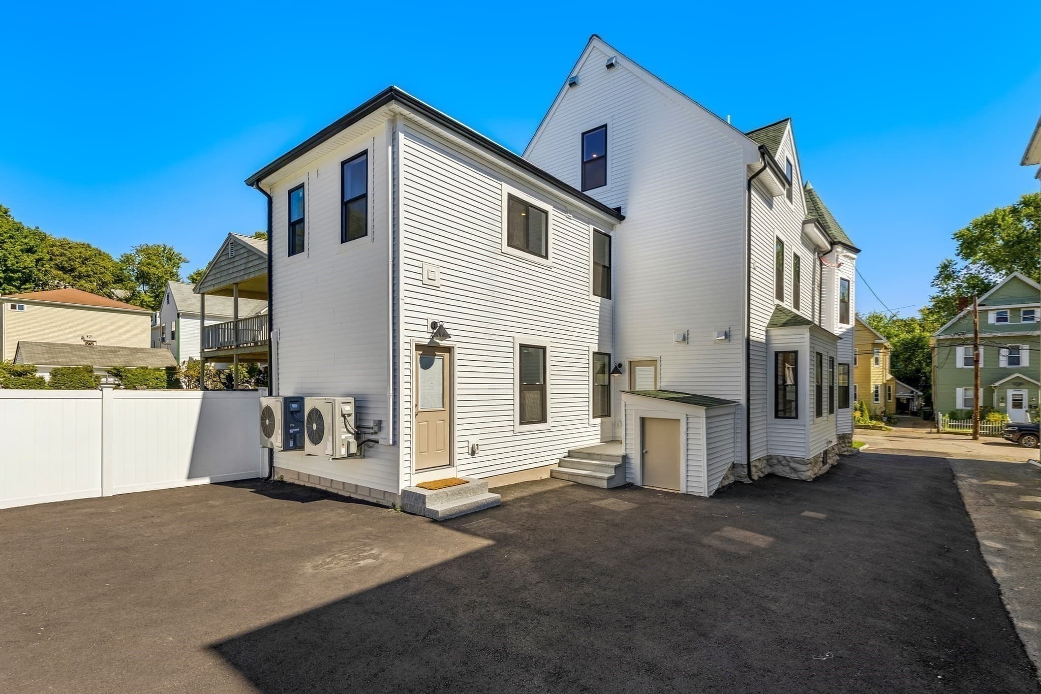Condominium at 22 Olney # 22, Watertown MA 02472, Watertown, photo 26 of 28