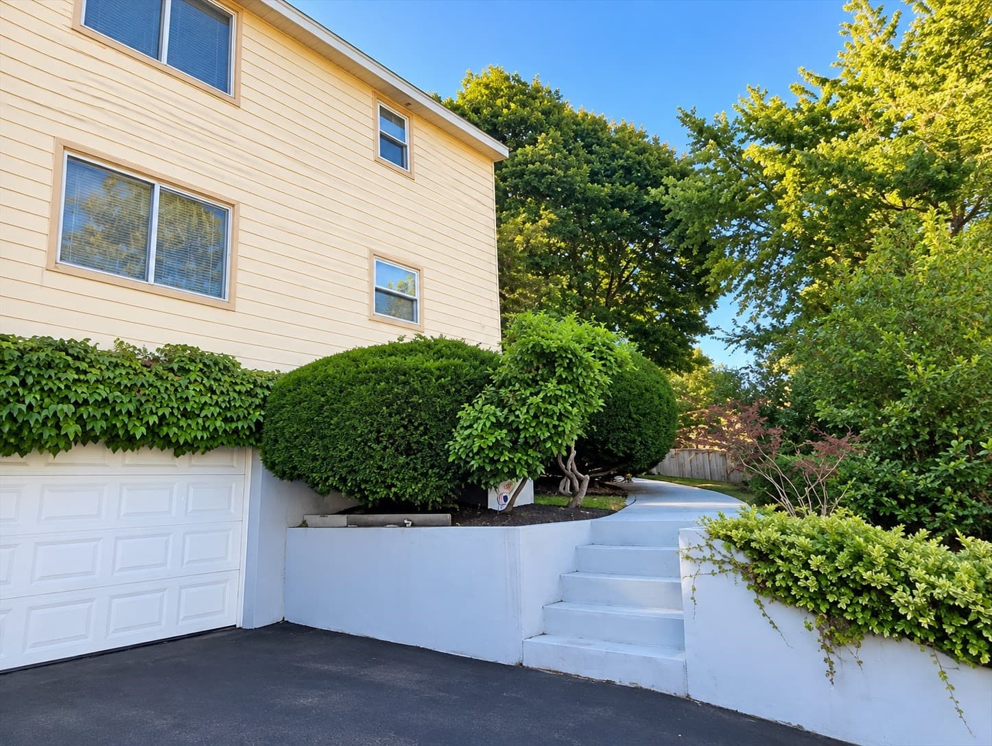 Condominium at 15 Eliot Rd # 15, Needham MA 02492, Needham, photo 2 of 23