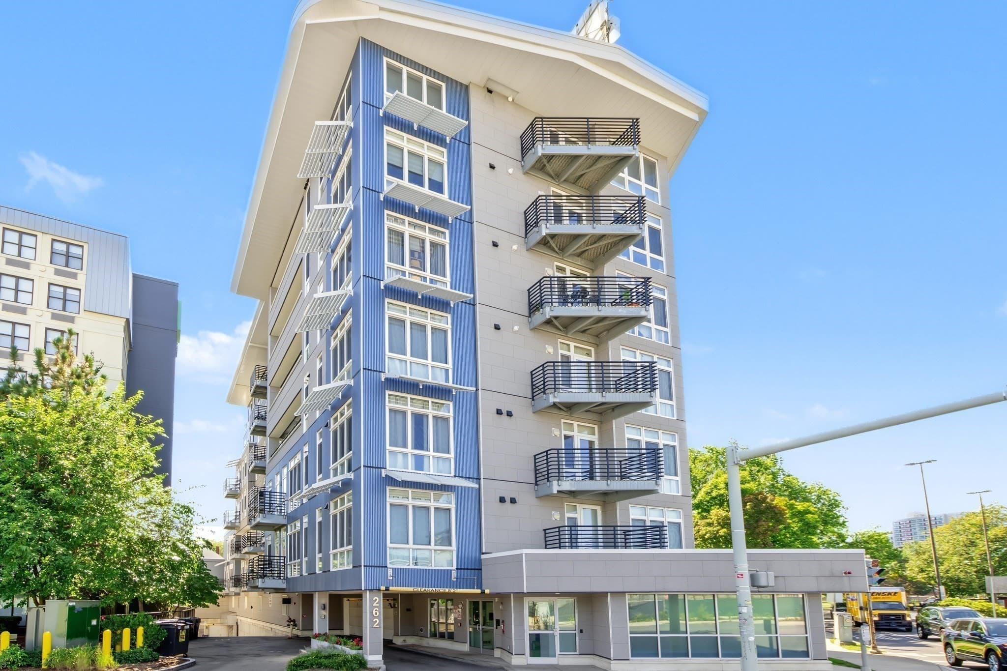 Condominium at 262 Monsignor Obrien Hwy # 303, Cambridge MA 02141, Cambridge, photo 27 of 28