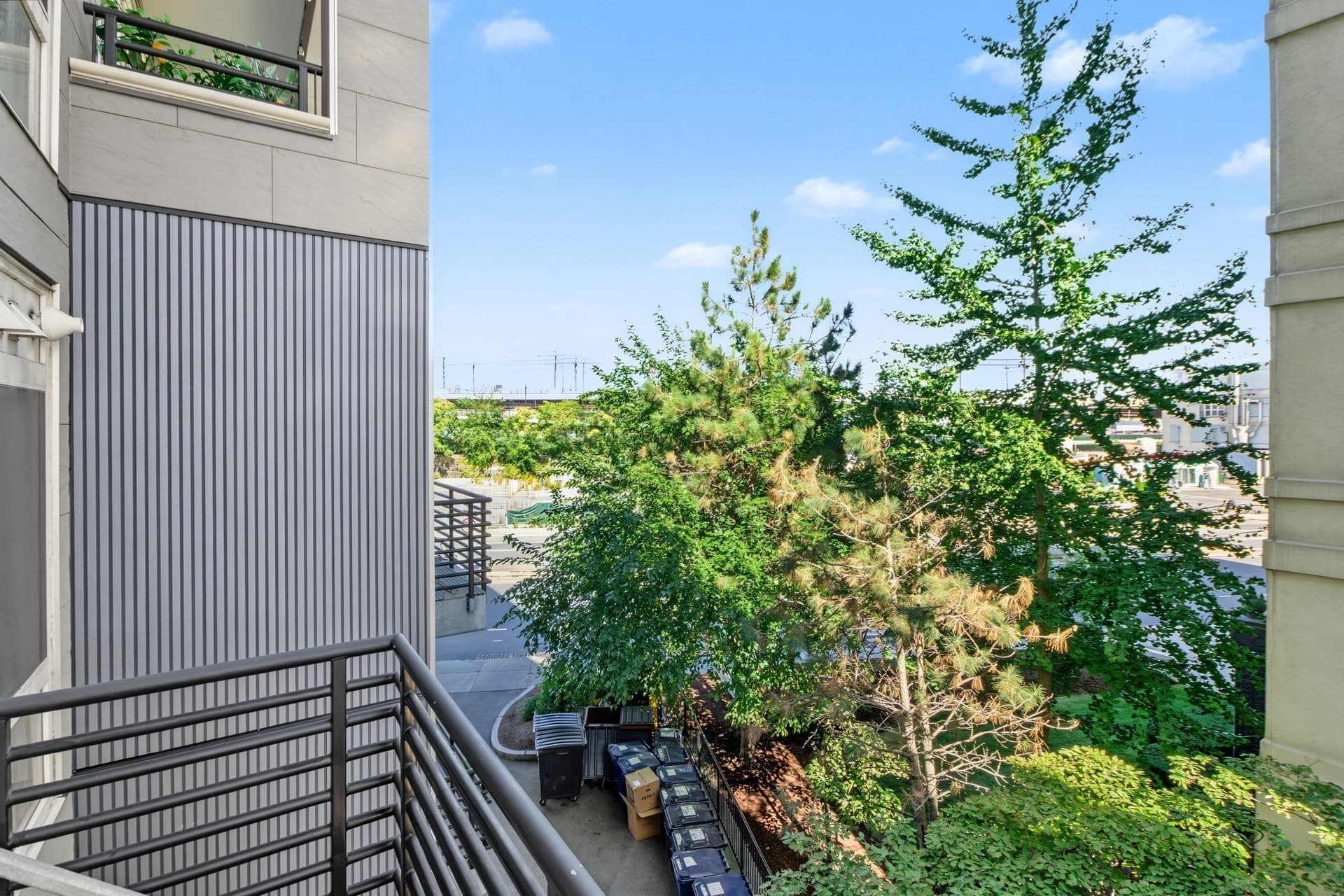 Condominium at 262 Monsignor Obrien Hwy # 303, Cambridge MA 02141, photo 16 of 28
