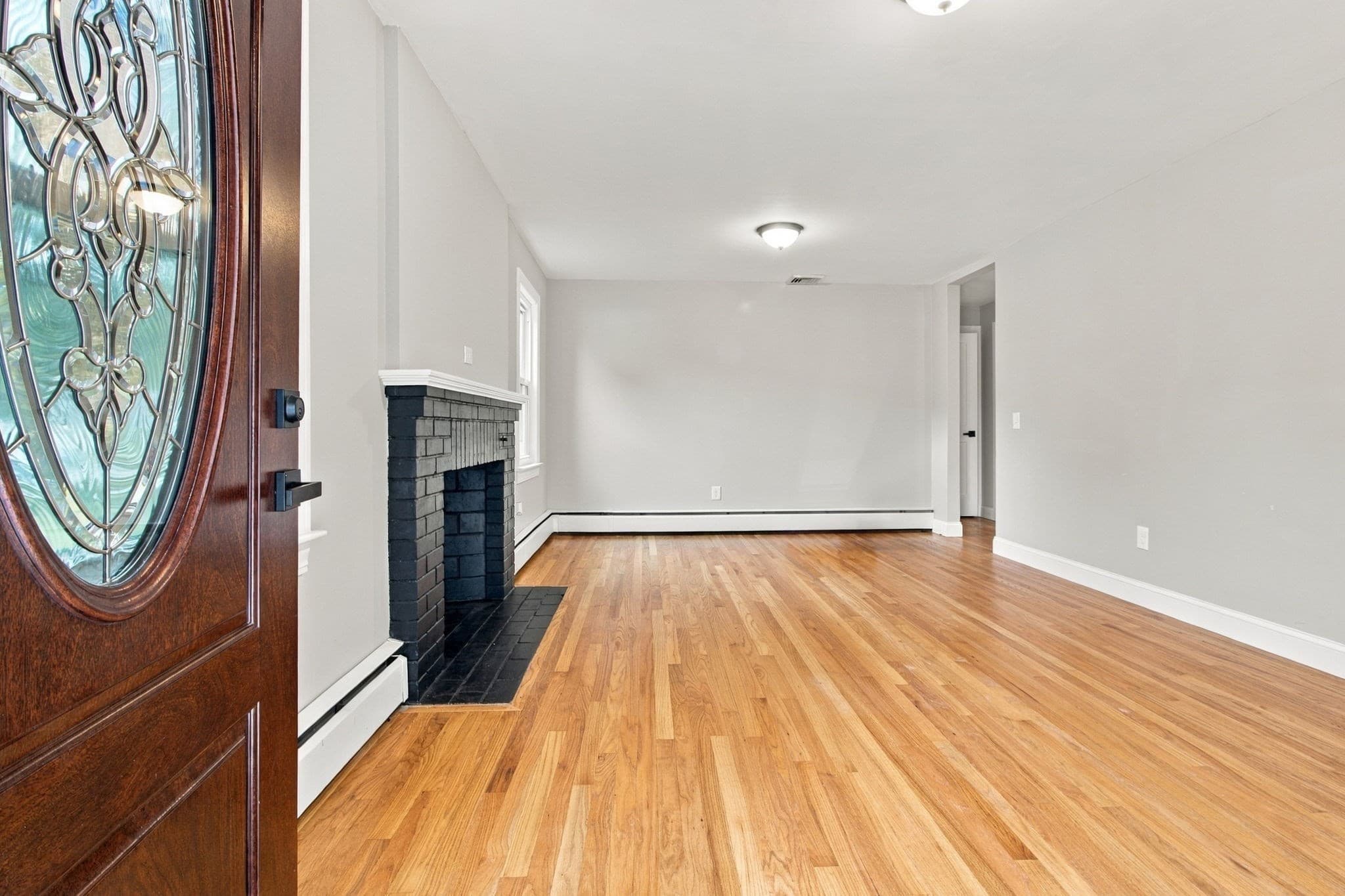 Single Family Residence at 18 Murphy Rd, Barnstable MA 02601, Barnstable, photo 4 of 31