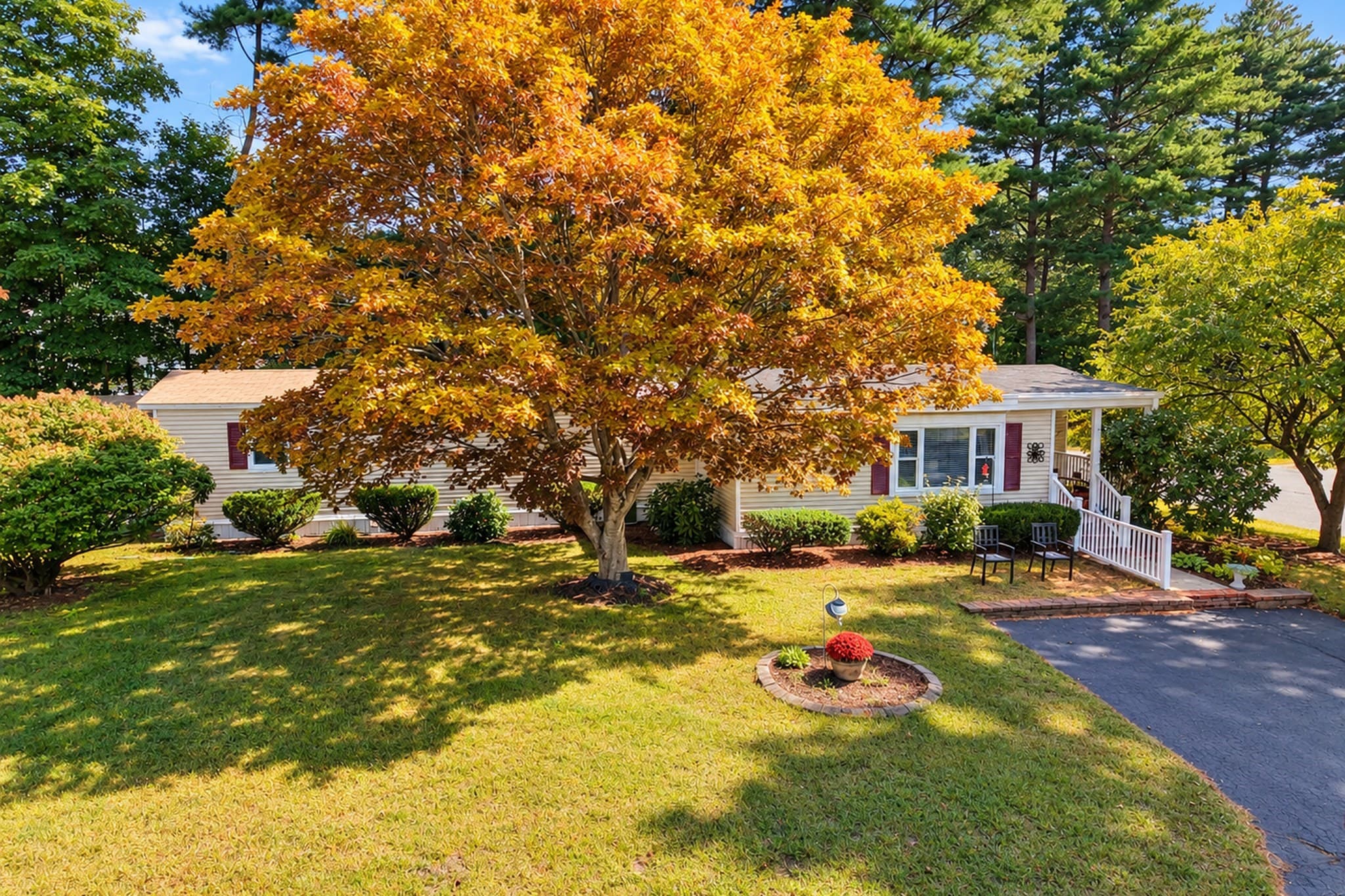 1 Lisa Circle, Merrimac MA 01860
