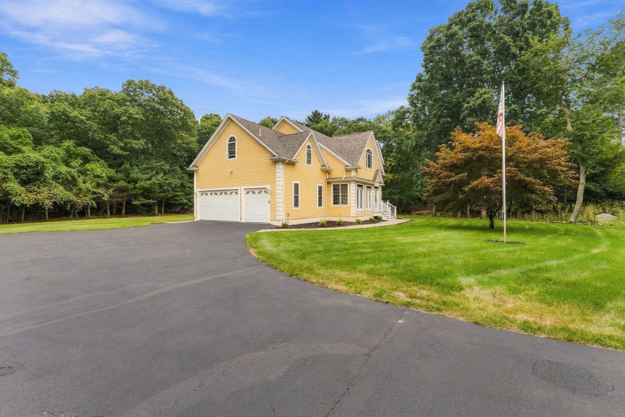Single Family Residence at 22 Division St, Seekonk MA 02771, Seekonk, photo 3 of 32