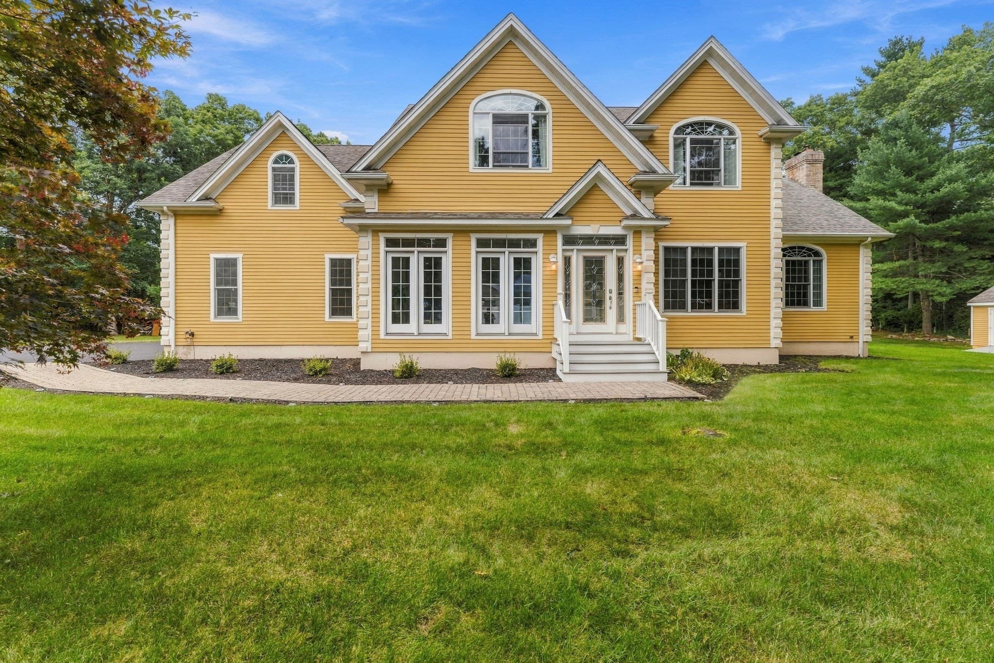 22 Division St, Seekonk MA 02771