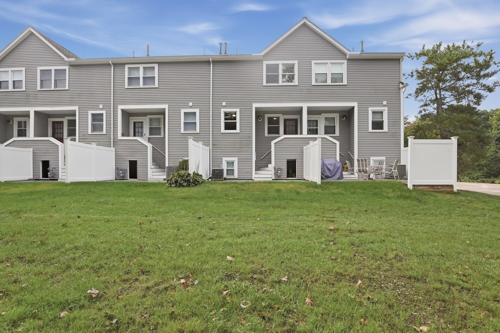 Condominium at 2 Summerville Road # 2, Foxboro MA 02035, Foxboro, photo 28 of 35