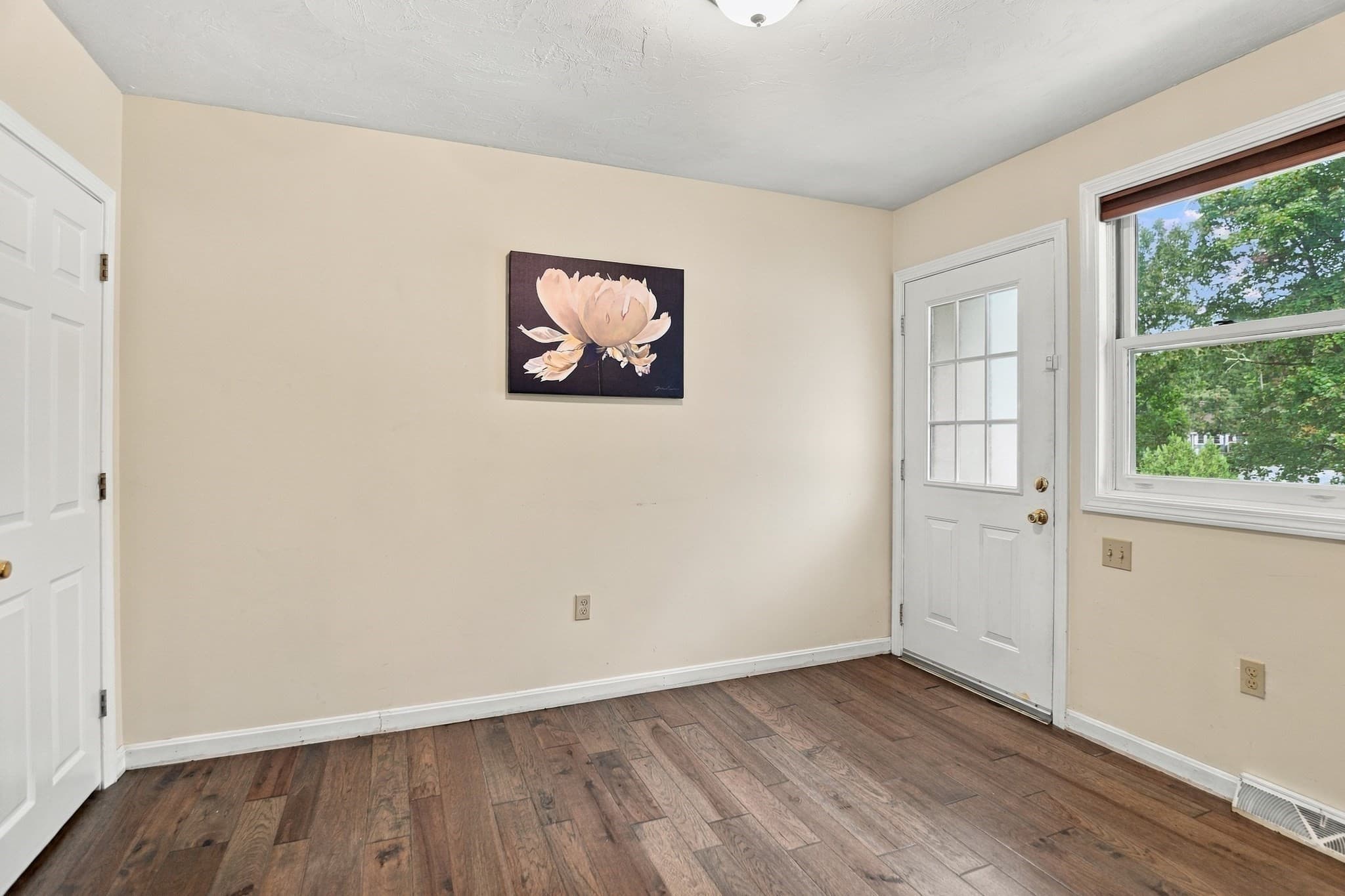 Condominium at 2 Summerville Road # 2, Foxboro MA 02035, Foxboro, photo 10 of 35