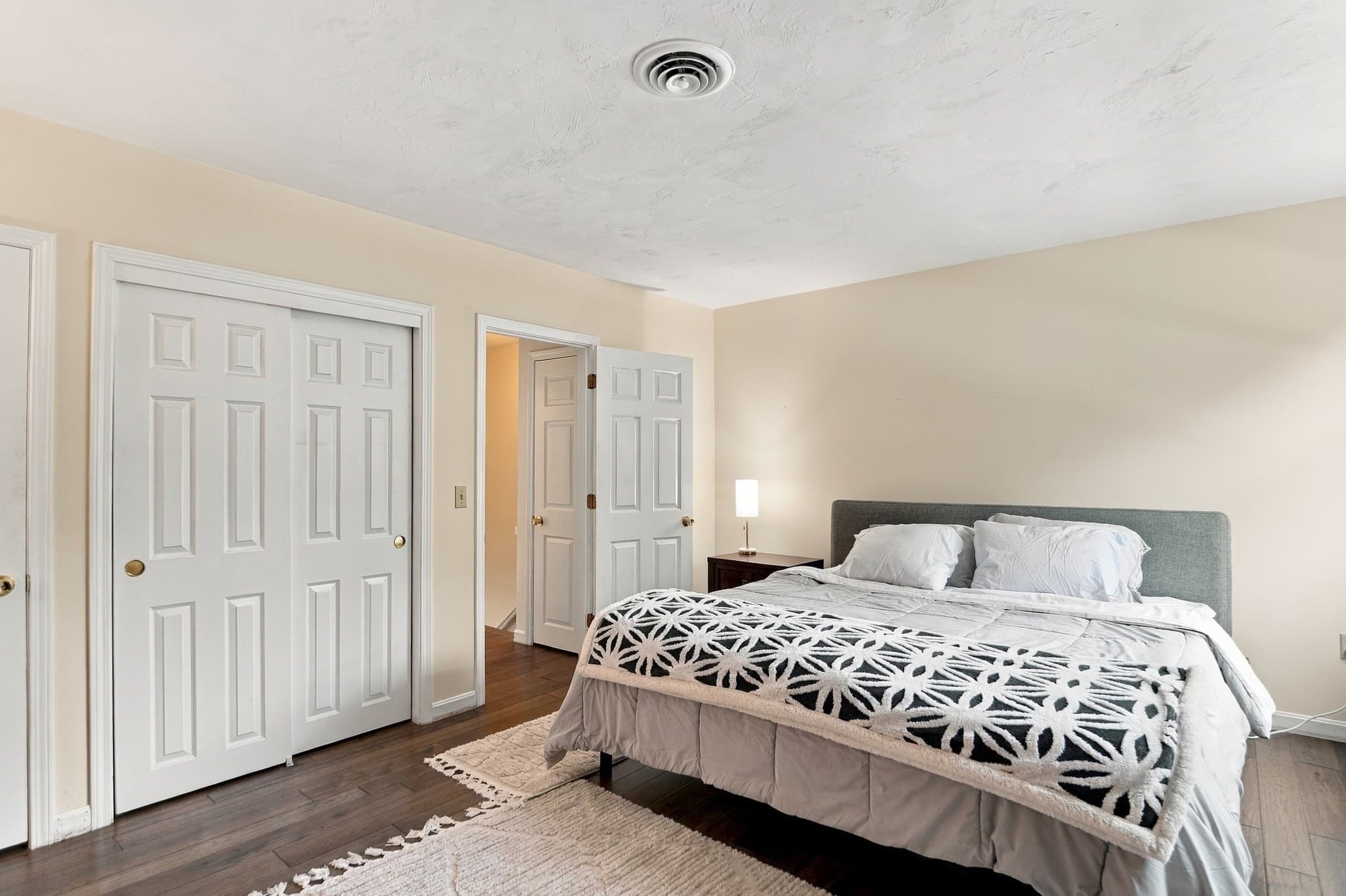 Condominium at 2 Summerville Road # 2, Foxboro MA 02035, Foxboro, photo 14 of 35