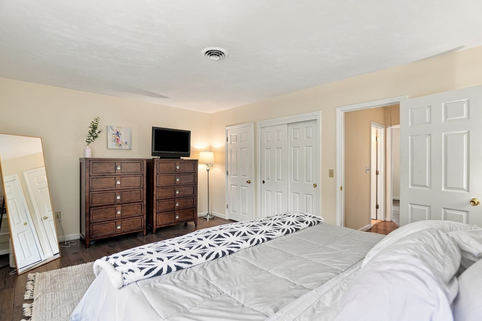 Condominium at 2 Summerville Road # 2, Foxboro MA 02035, Foxboro, photo 15 of 35