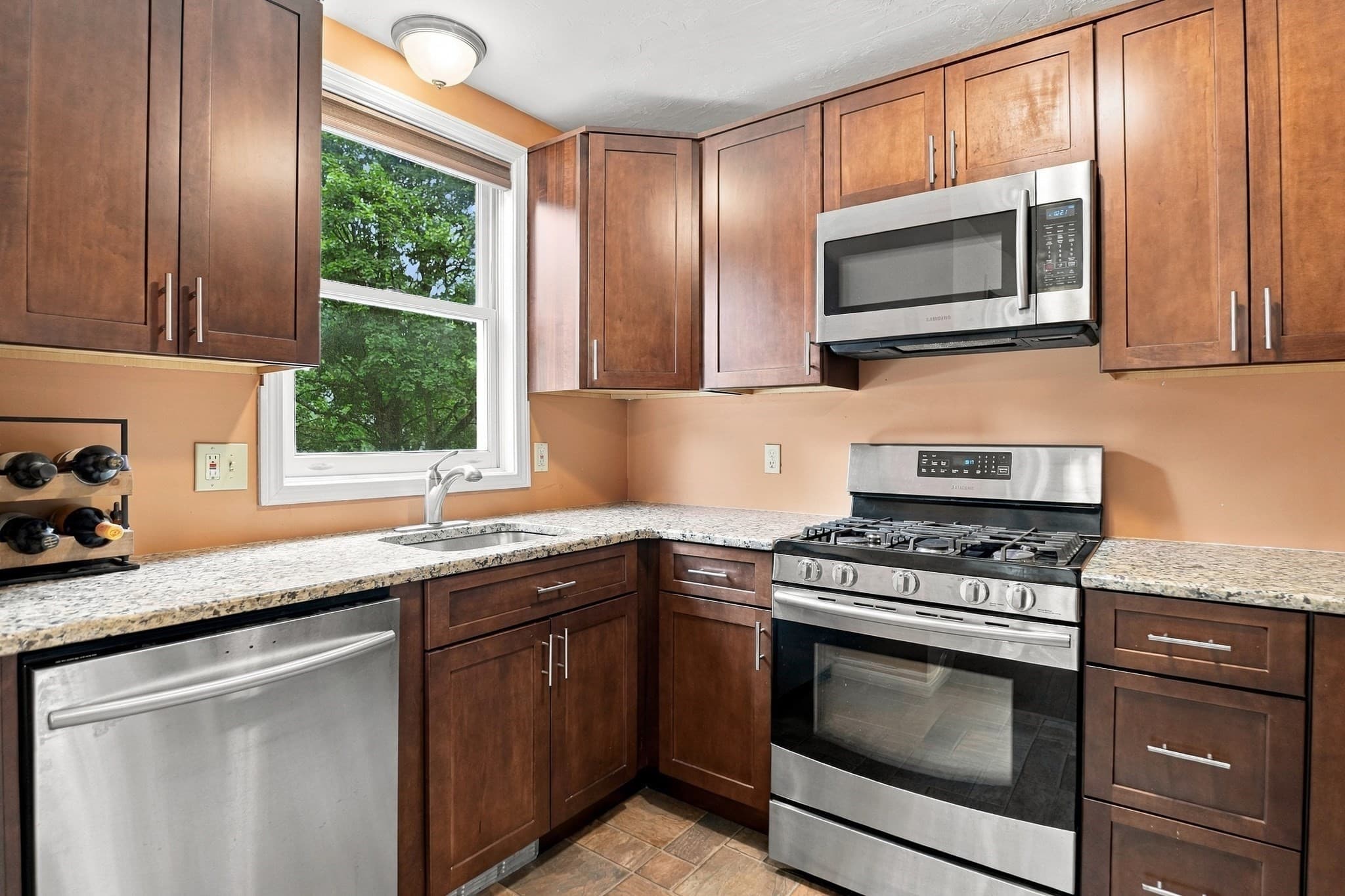 Condominium at 2 Summerville Road # 2, Foxboro MA 02035, Foxboro, photo 4 of 35