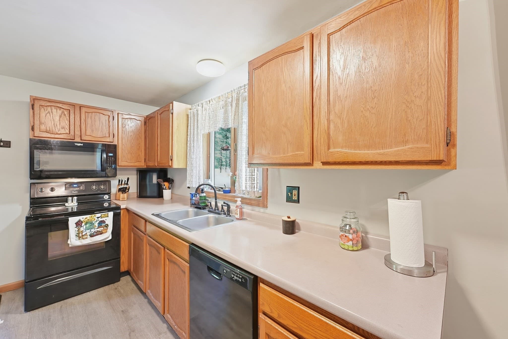 Single Family Residence at 24 Old Thompson Street, Palmer MA 01069, Palmer, photo 7 of 42