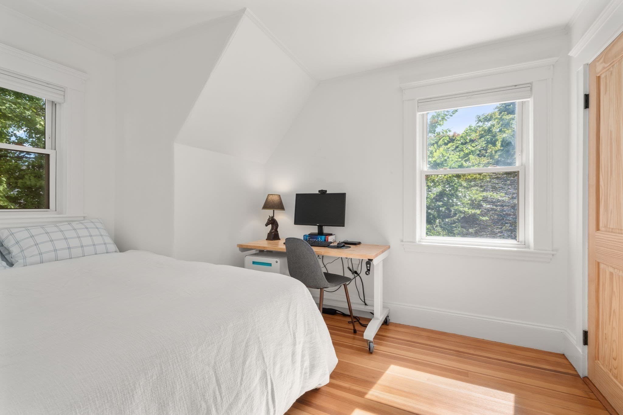 Single Family Residence at 8 Ardmore Rd, Boston MA 02132, Boston, photo 13 of 26