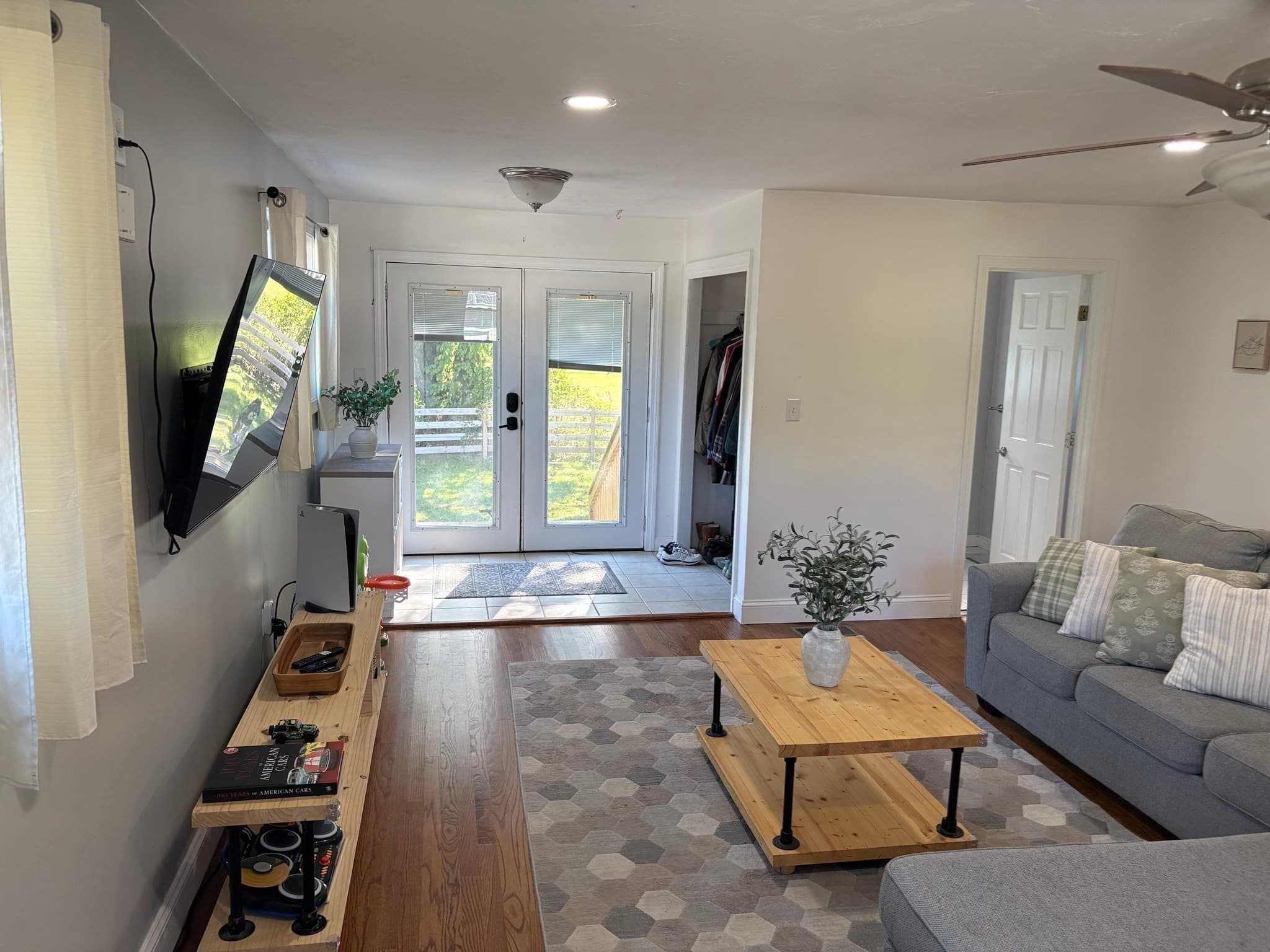 Single Family Residence at 268 Sterling St, Lancaster MA 01523, Lancaster, photo 9 of 37