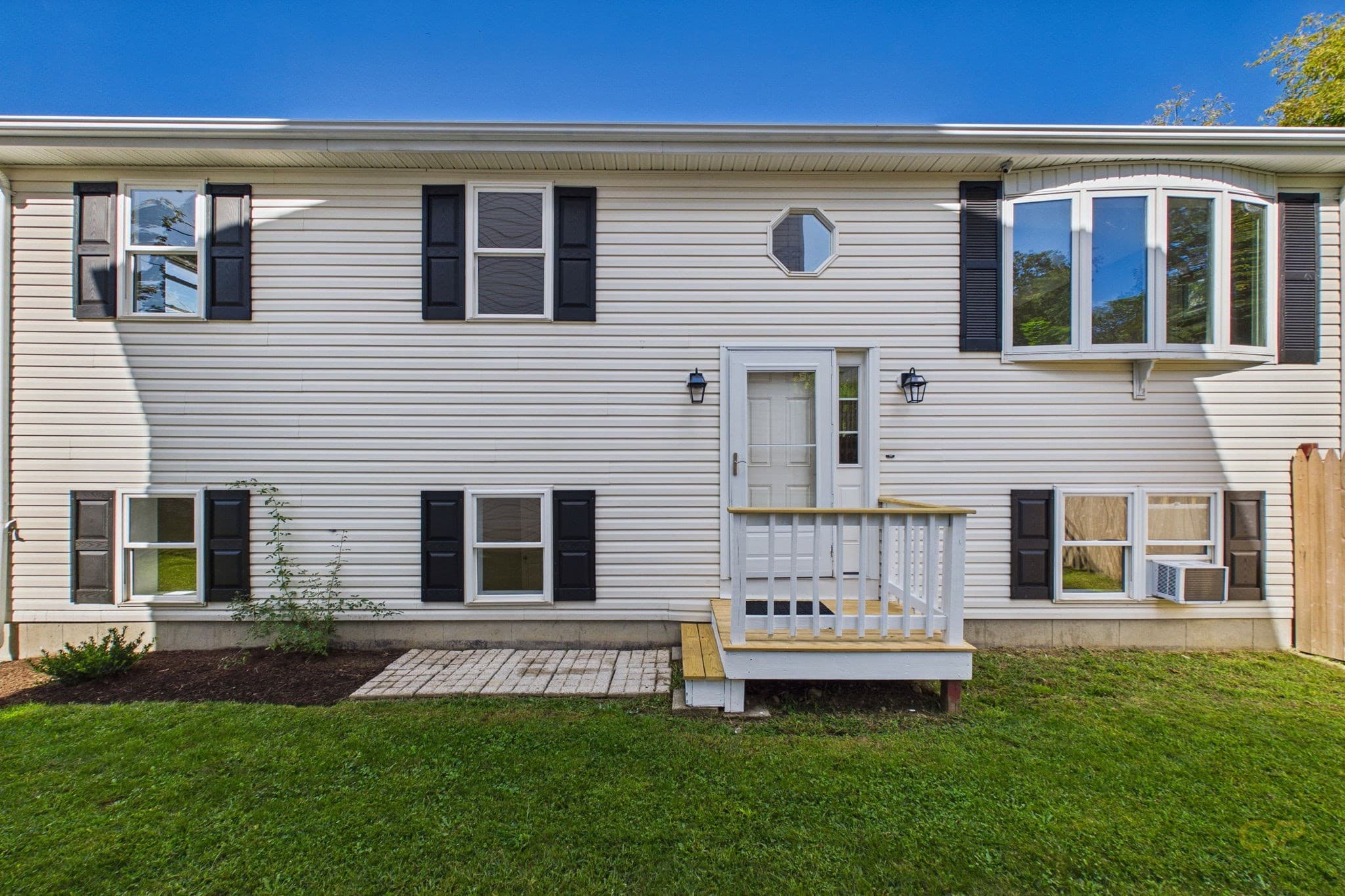 Single Family Residence at 102 Vestal St, Fall River MA 02720, Fall River, photo 2 of 42