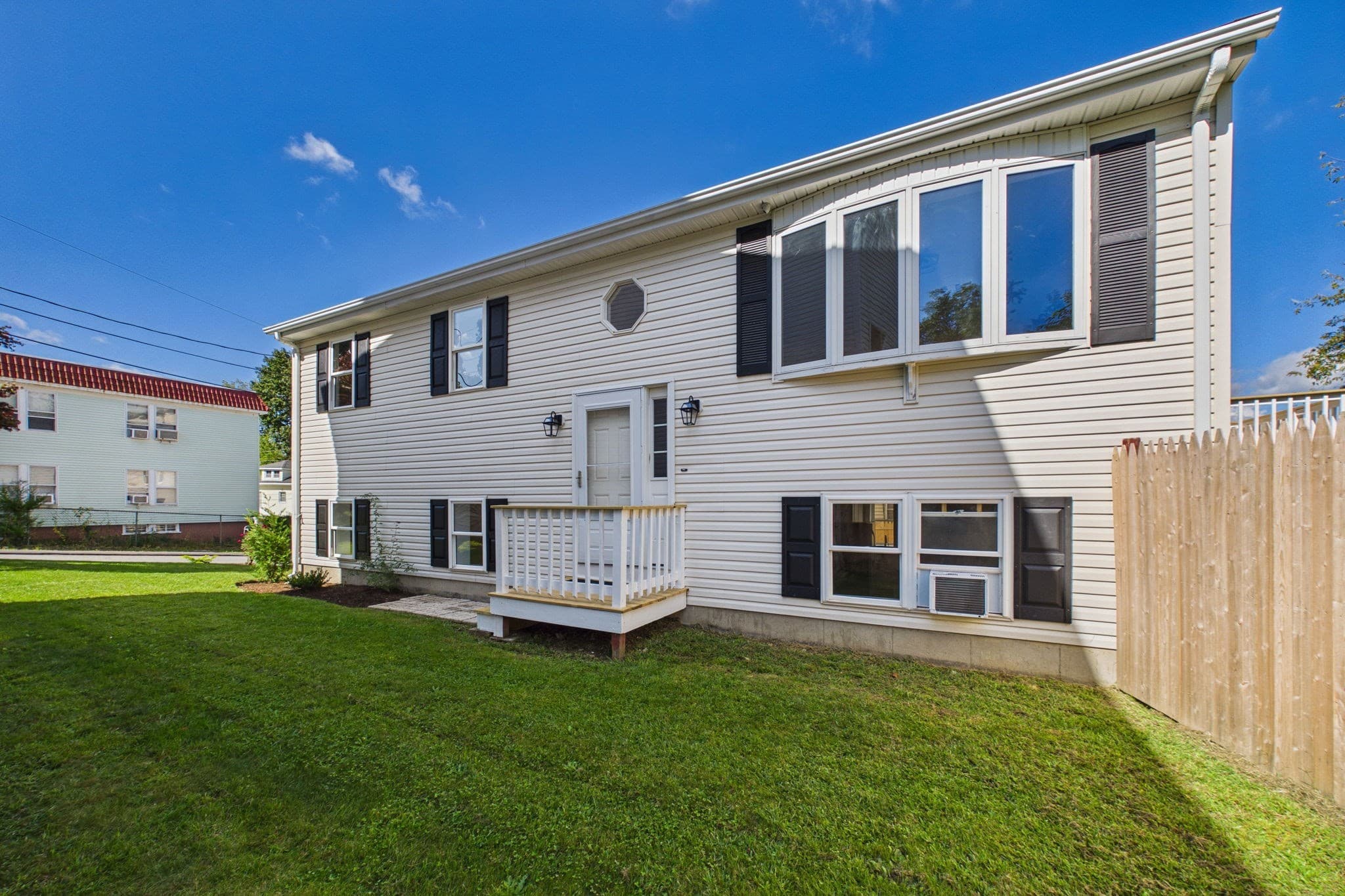 102 Vestal St, Fall River MA 02720