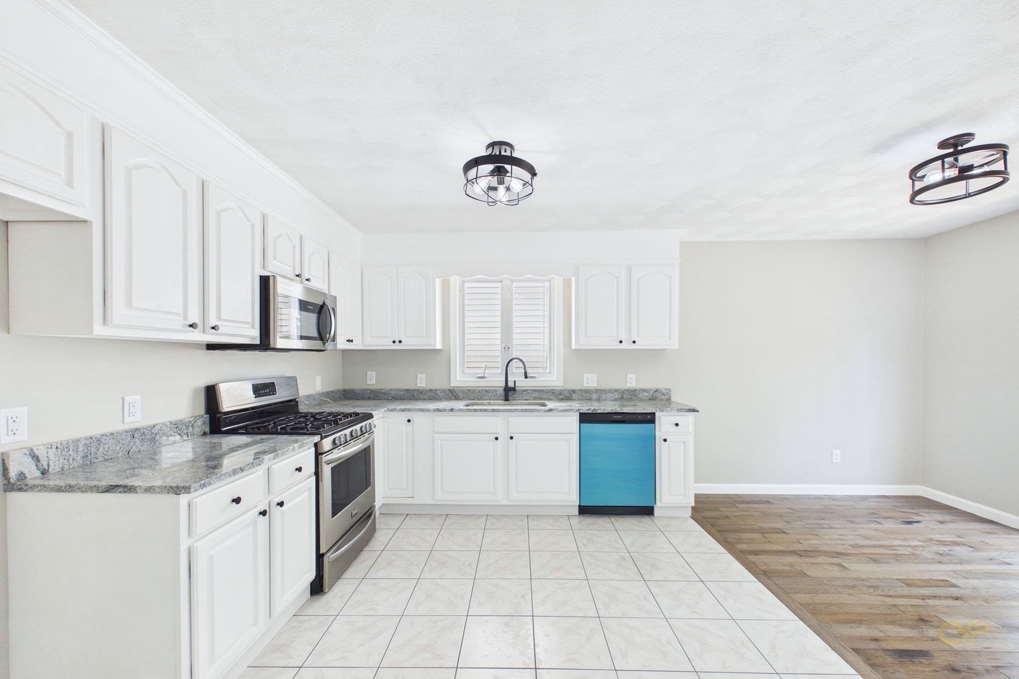 Single Family Residence at 102 Vestal St, Fall River MA 02720, Fall River, photo 11 of 42
