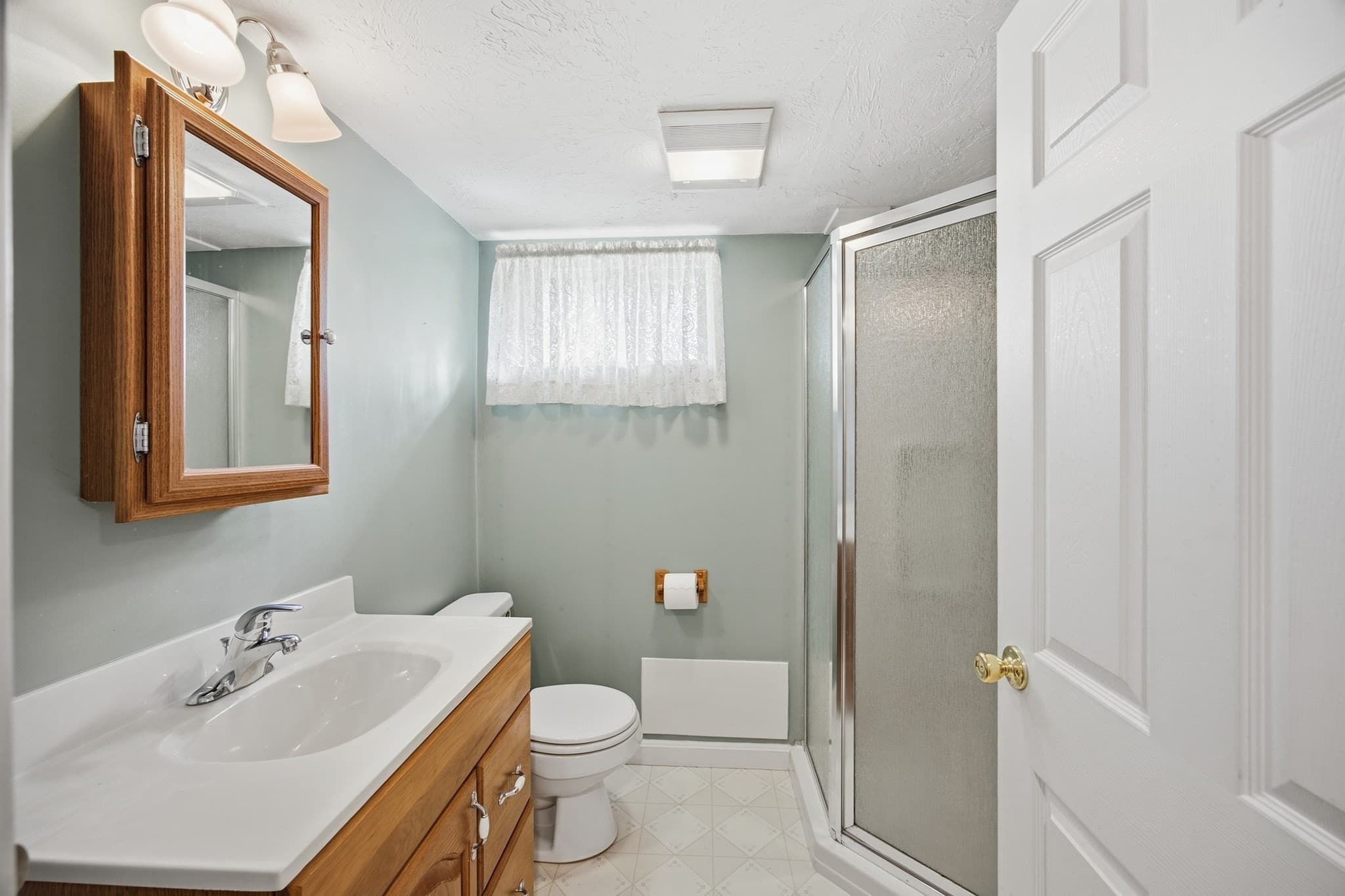 Single Family Residence at 17 Grove Ave, Holbrook MA 02343, Holbrook, photo 24 of 42