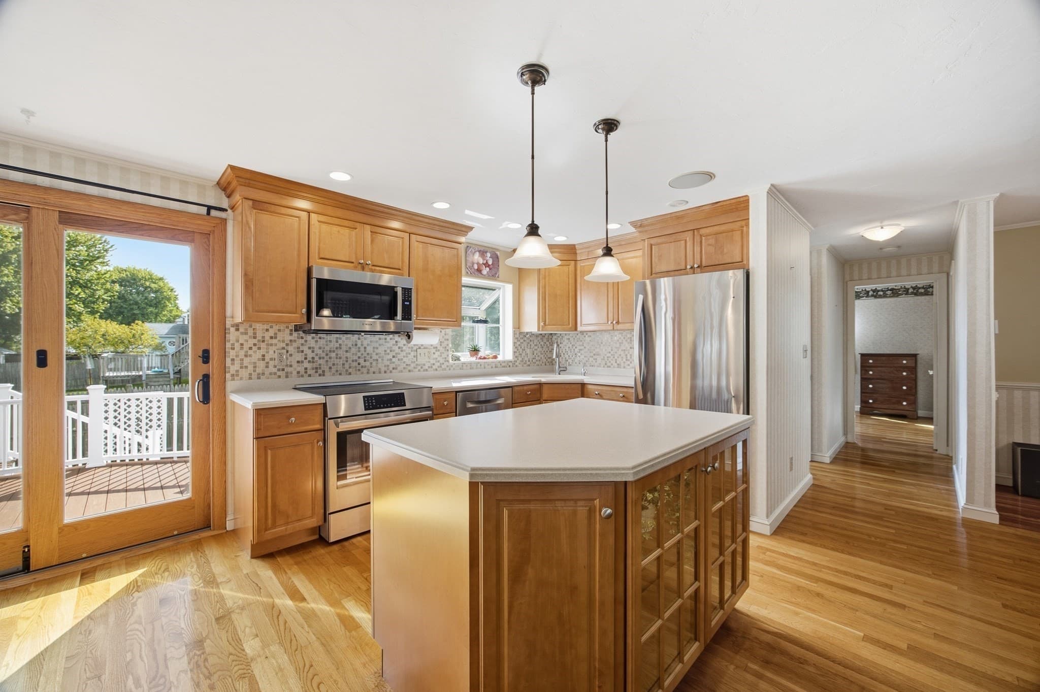 Single Family Residence at 17 Grove Ave, Holbrook MA 02343, Holbrook, photo 4 of 42