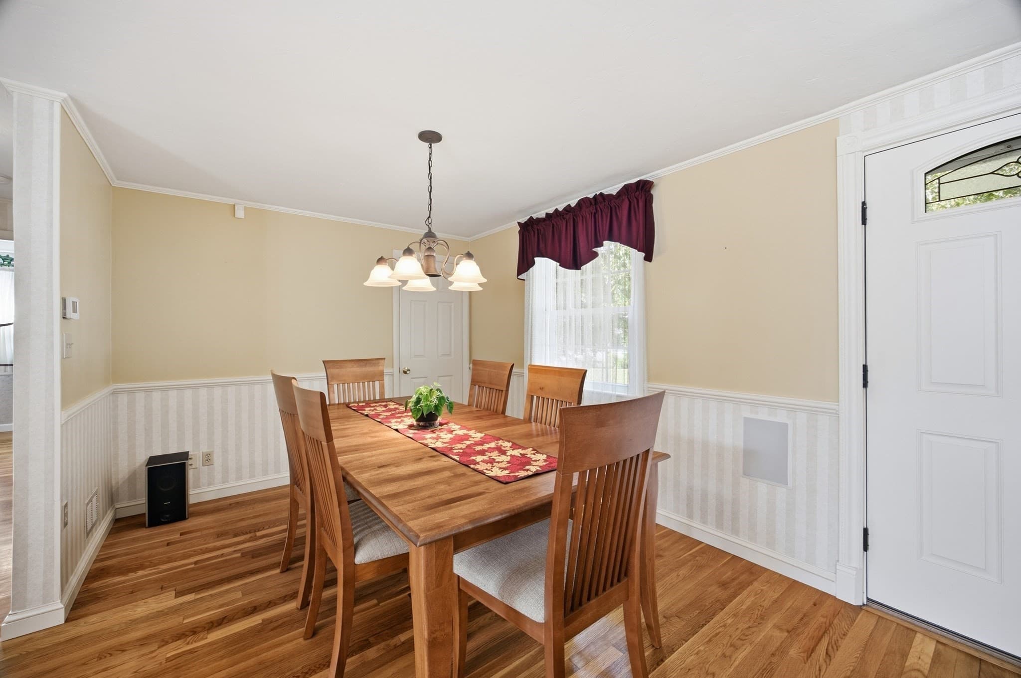 Single Family Residence at 17 Grove Ave, Holbrook MA 02343, Holbrook, photo 8 of 42