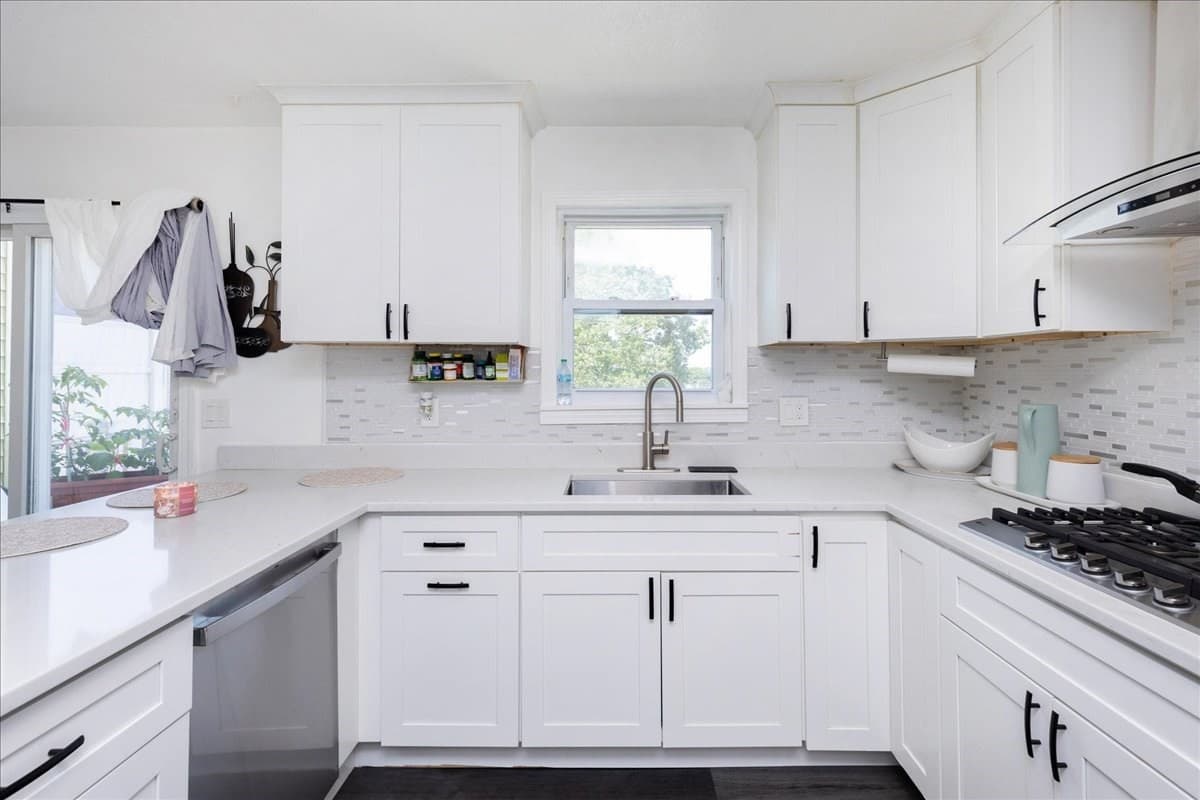 Condominium at 47 Kent St # A, Lawrence MA 01843, Lawrence, photo 9 of 27