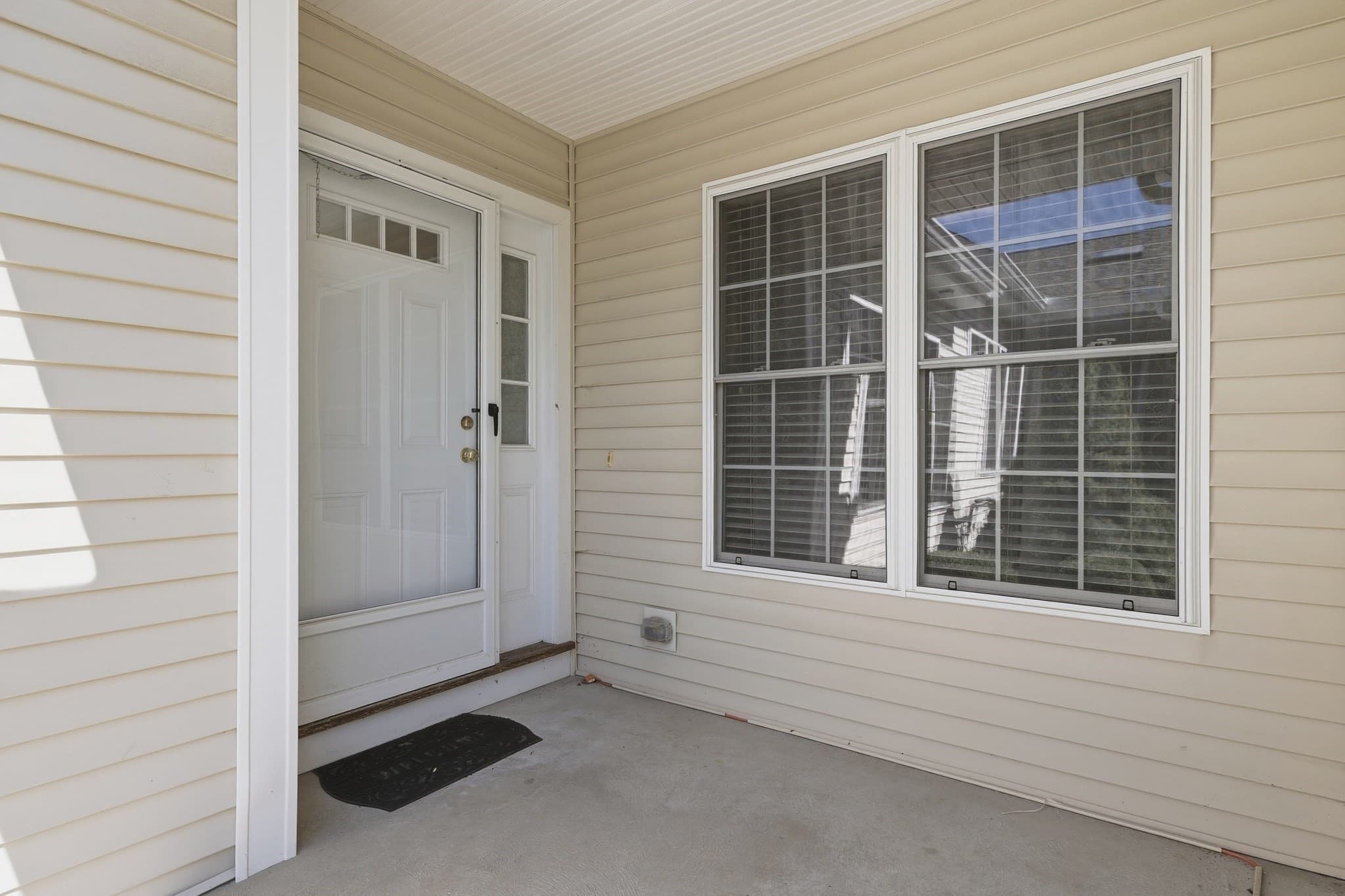 Condominium at 4 Blossom Tree Drive # 4, Shrewsbury MA 01545, Shrewsbury, photo 5 of 34