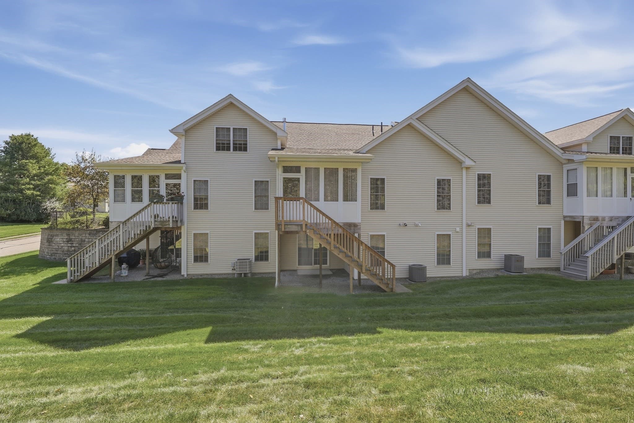 Condominium at 4 Blossom Tree Drive # 4, Shrewsbury MA 01545, Shrewsbury, photo 33 of 34