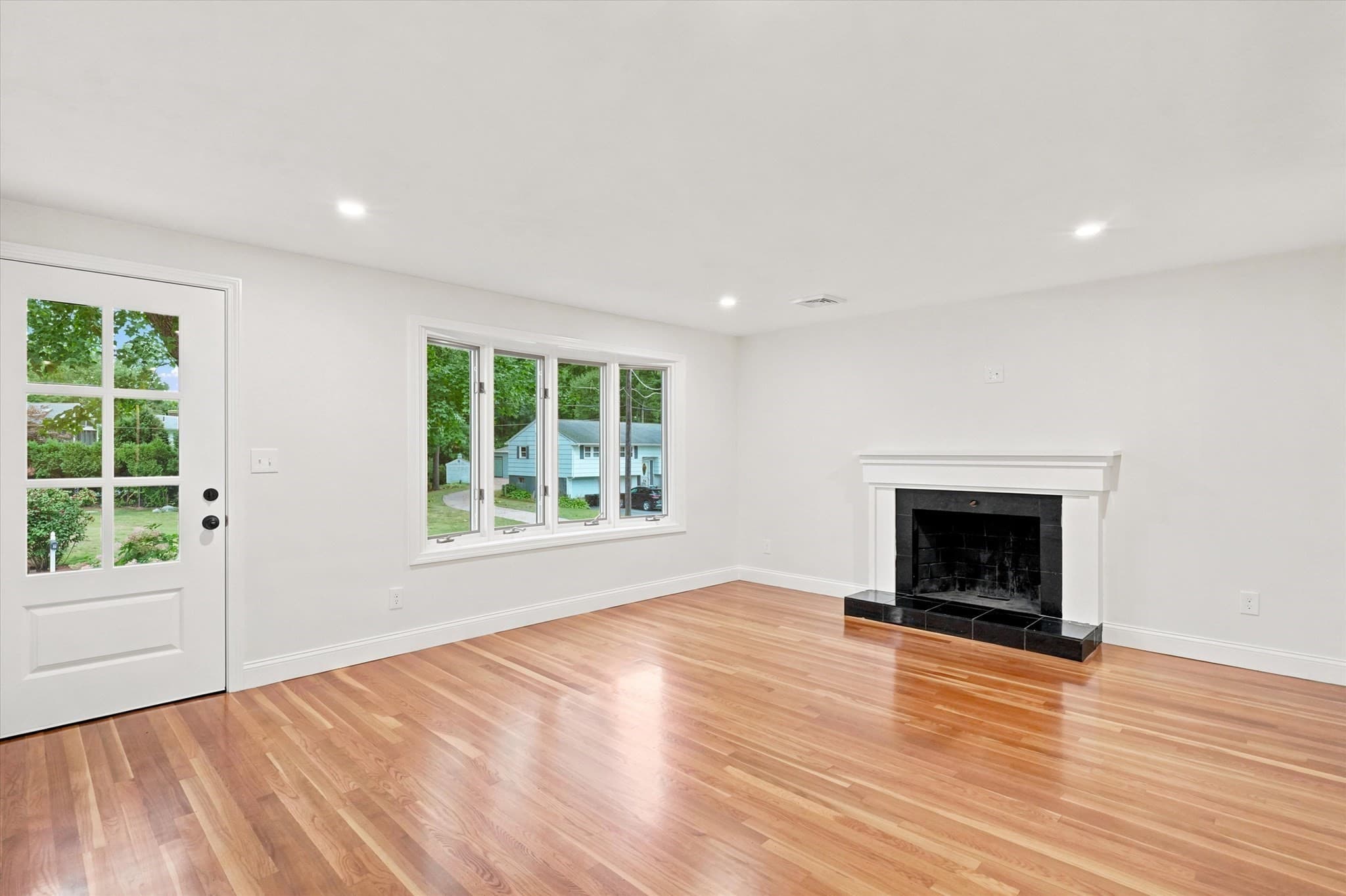 Single Family Residence at 41 Marron Ave, Stoughton MA 02072, Stoughton, photo 5 of 36