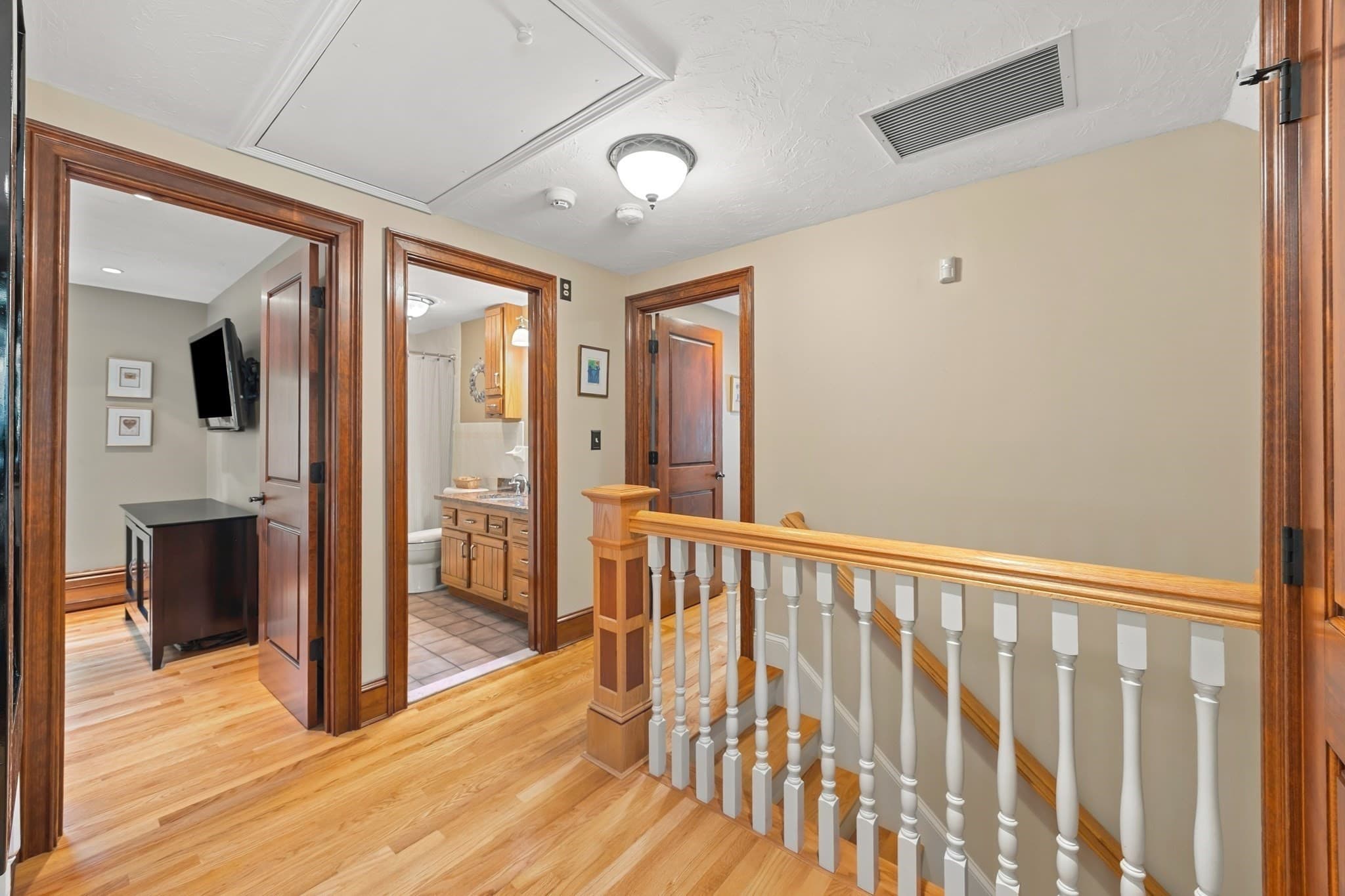 Single Family Residence at 9 Cranbrook Rd, Shrewsbury MA 01545, Shrewsbury, photo 22 of 42
