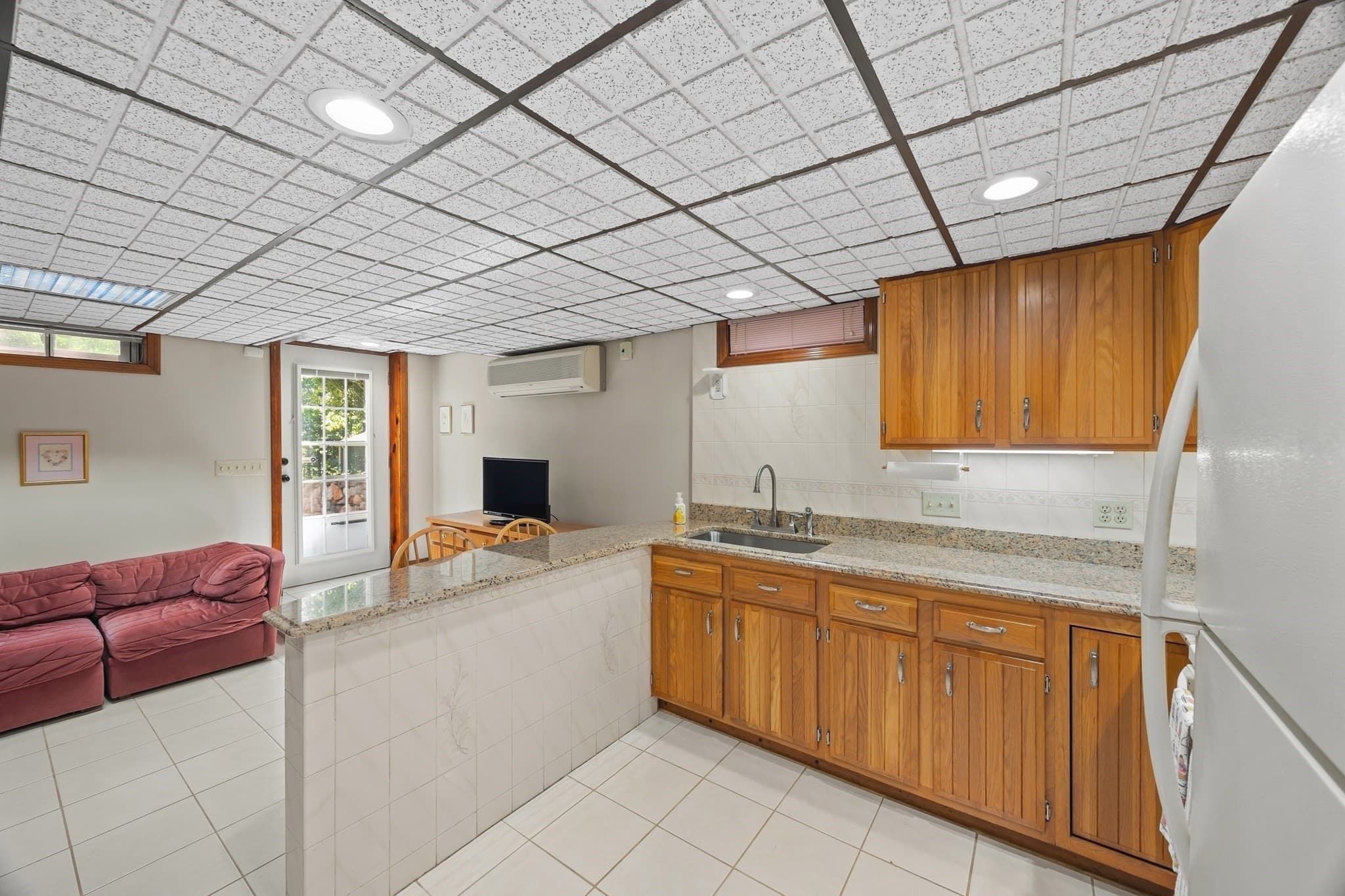 Single Family Residence at 9 Cranbrook Rd, Shrewsbury MA 01545, Shrewsbury, photo 32 of 42
