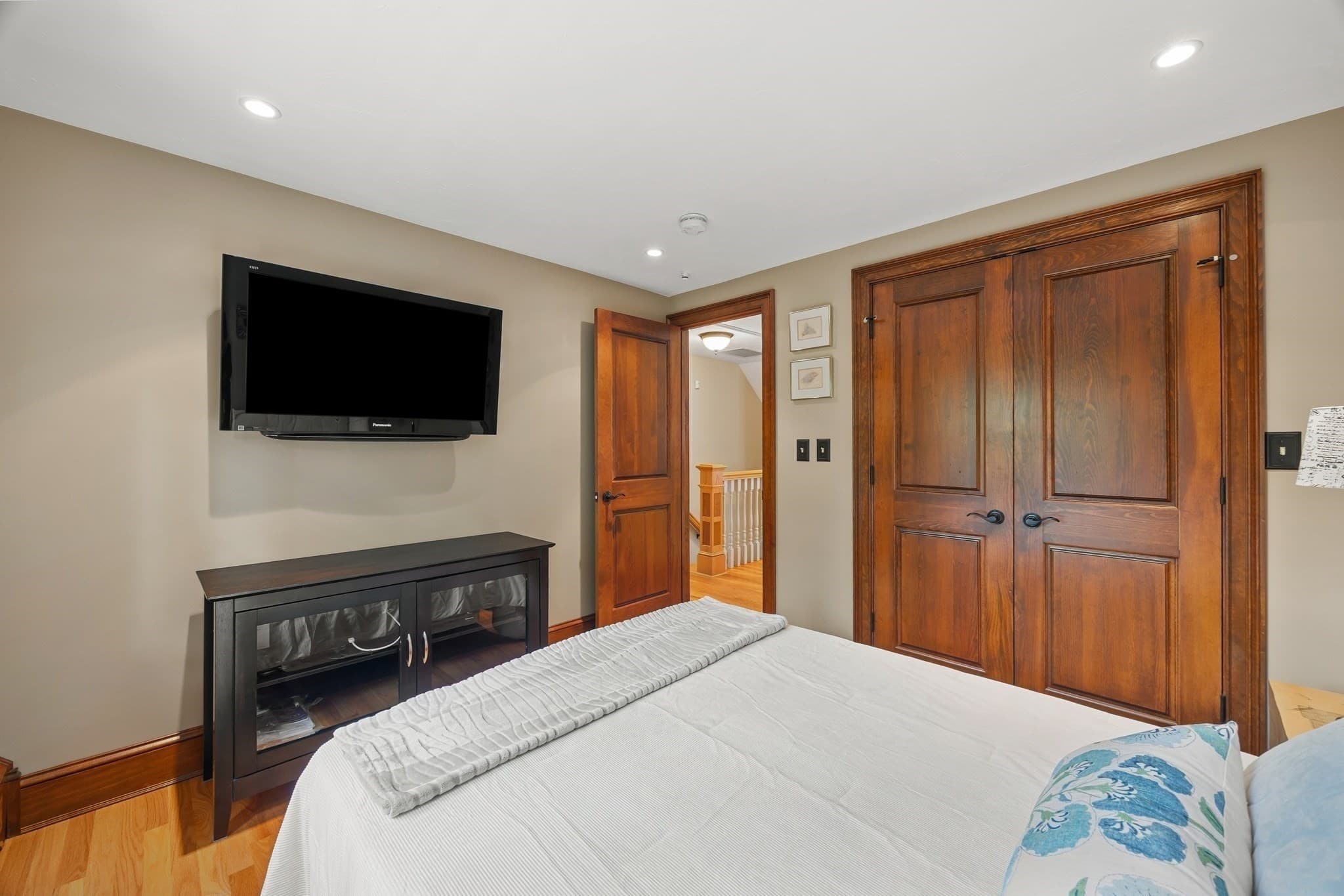 Single Family Residence at 9 Cranbrook Rd, Shrewsbury MA 01545, Shrewsbury, photo 24 of 42