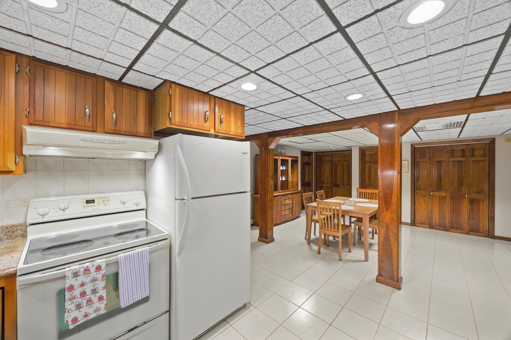 Single Family Residence at 9 Cranbrook Rd, Shrewsbury MA 01545, Shrewsbury, photo 30 of 42