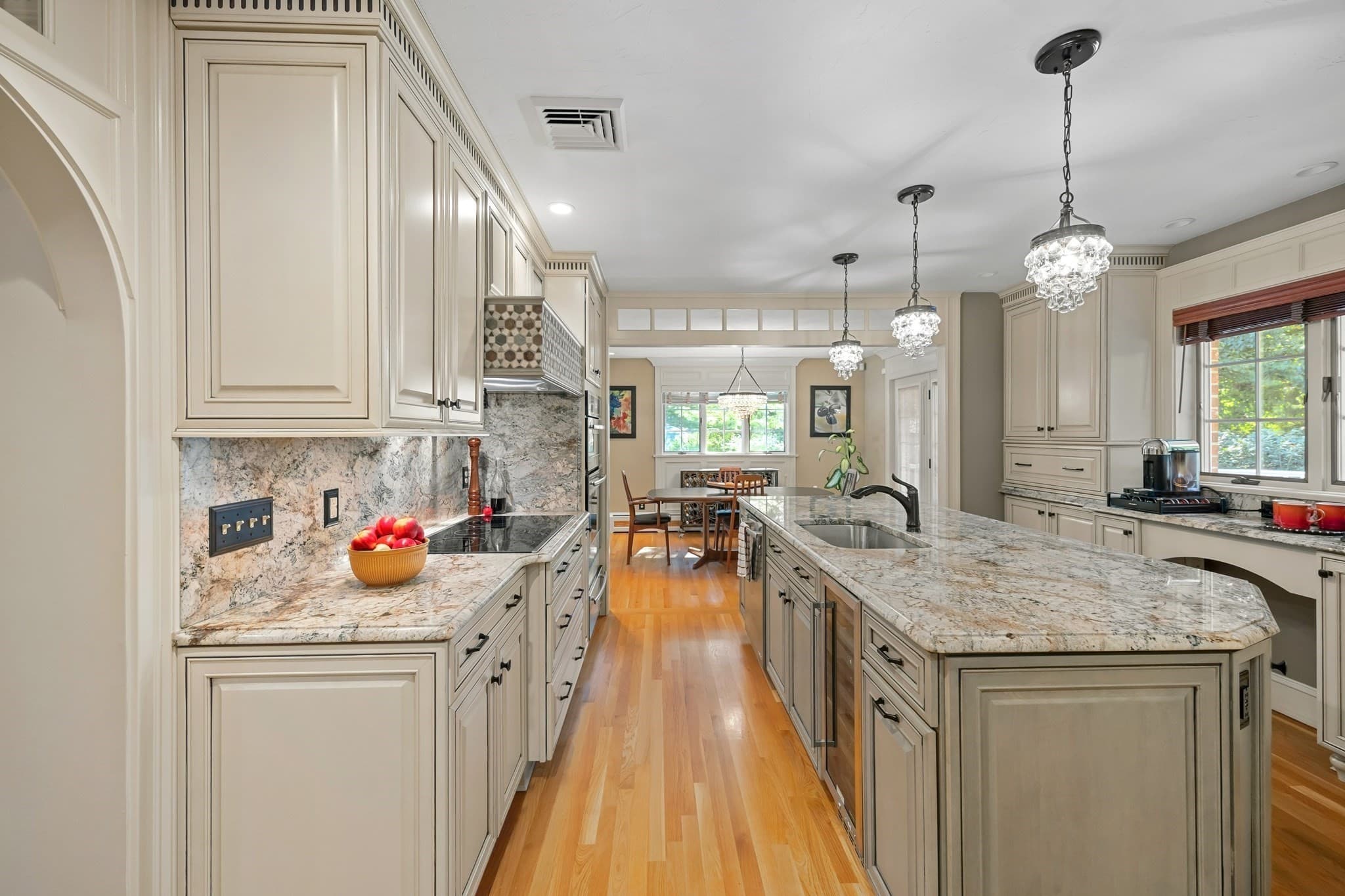 Single Family Residence at 9 Cranbrook Rd, Shrewsbury MA 01545, Shrewsbury, photo 10 of 42
