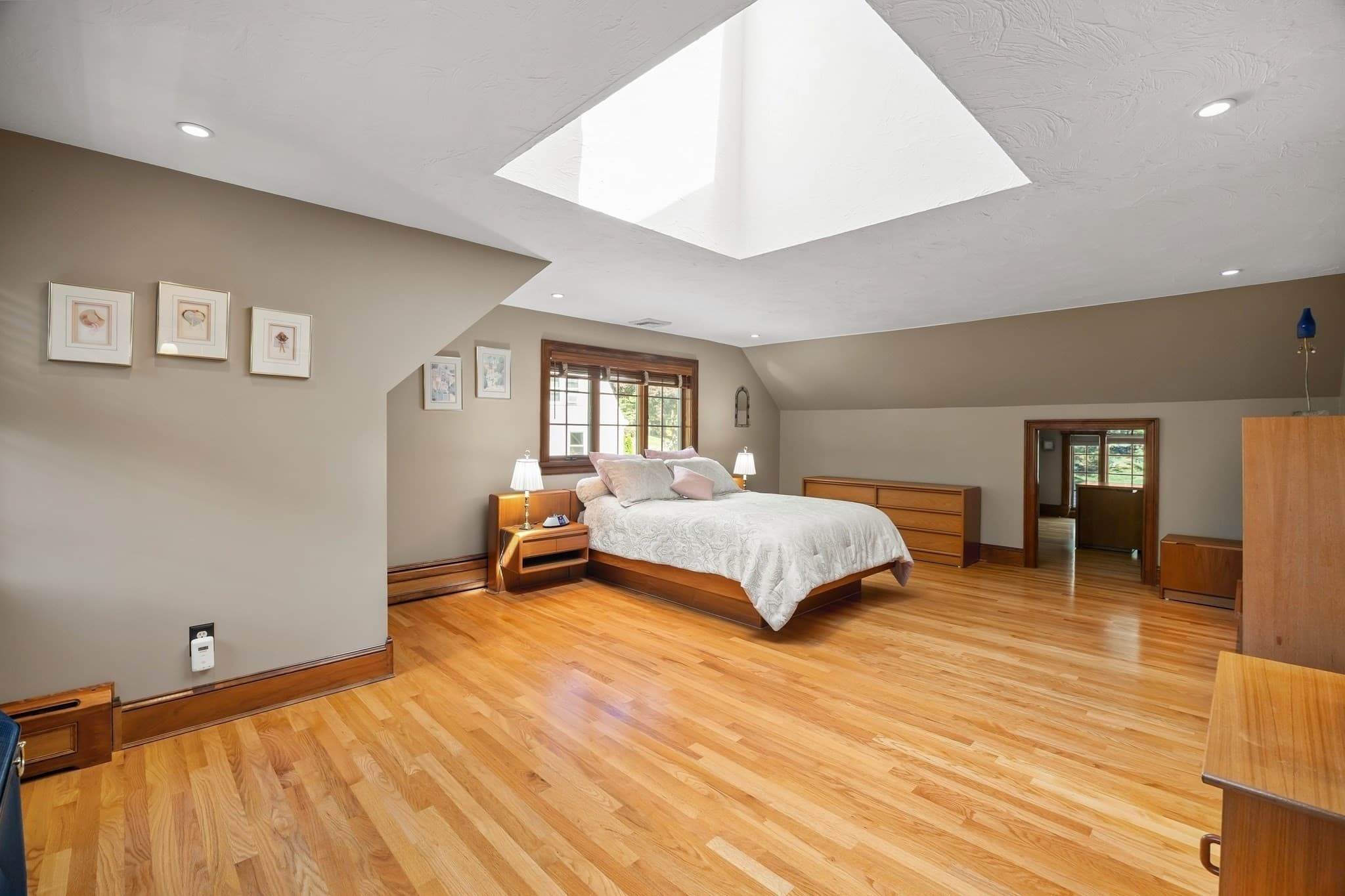 Single Family Residence at 9 Cranbrook Rd, Shrewsbury MA 01545, Shrewsbury, photo 18 of 42