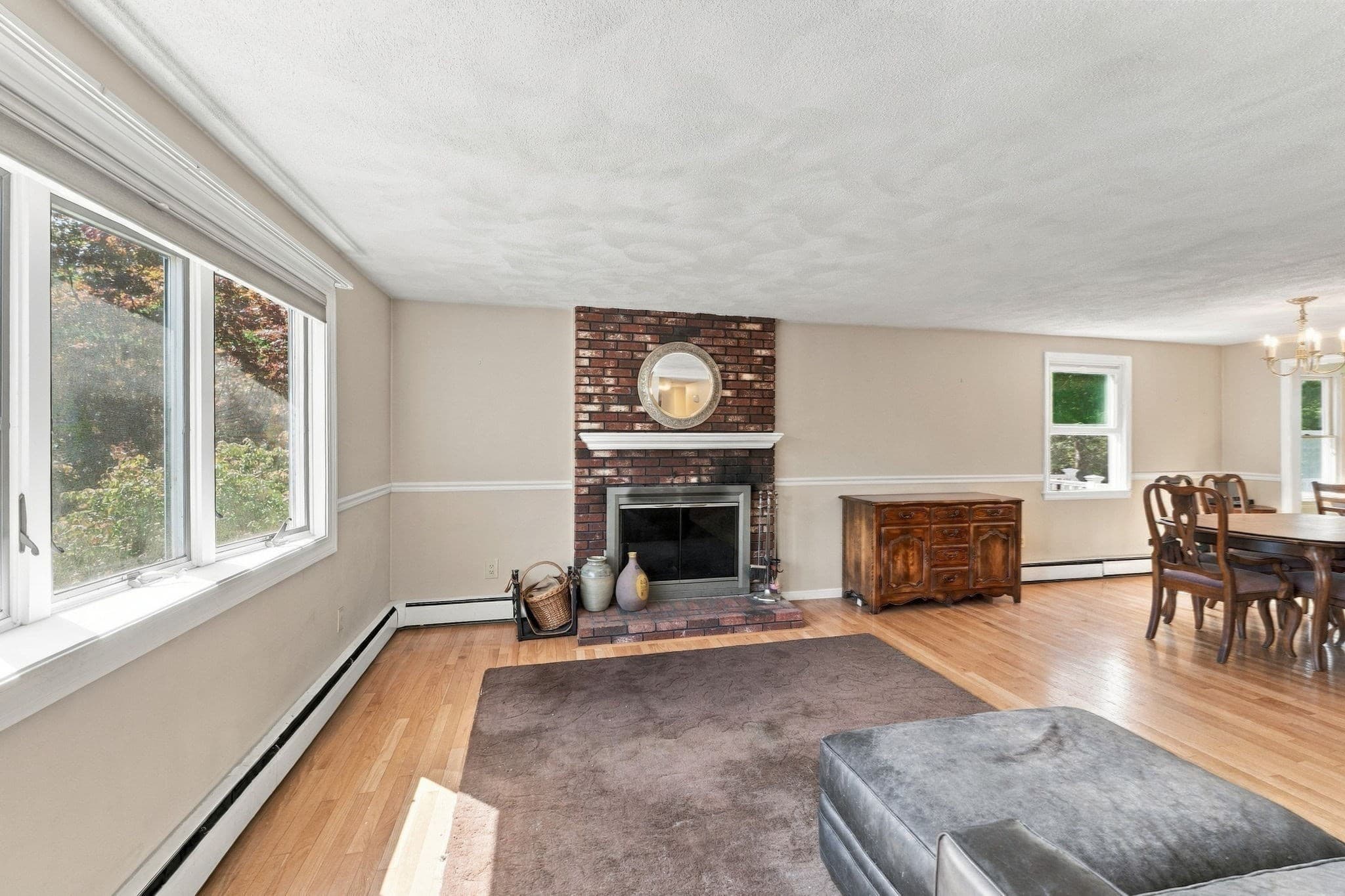Single Family Residence at 1 Lisa Drive, Woburn MA 01801, Woburn, photo 5 of 33
