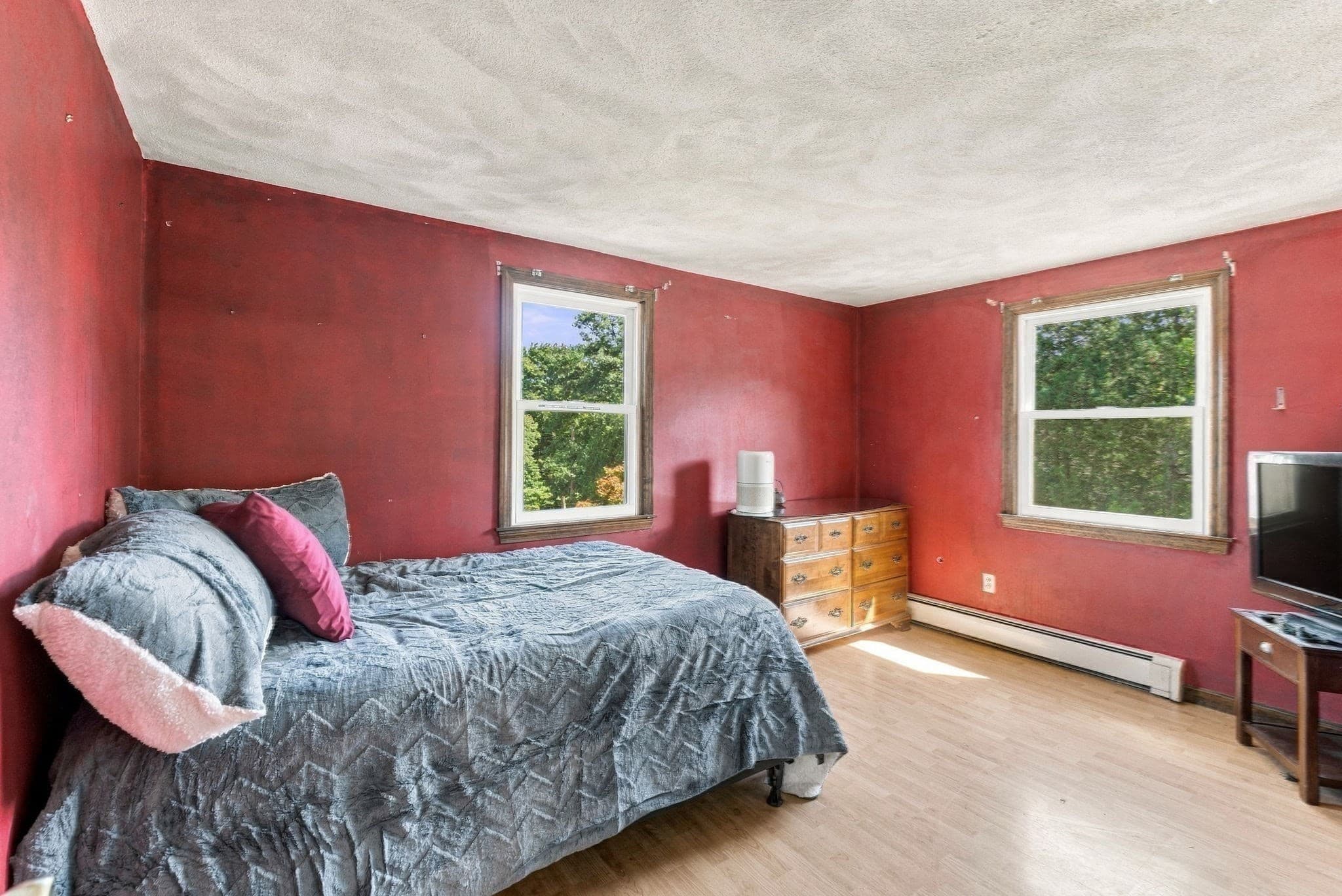 Single Family Residence at 1 Lisa Drive, Woburn MA 01801, Woburn, photo 15 of 33
