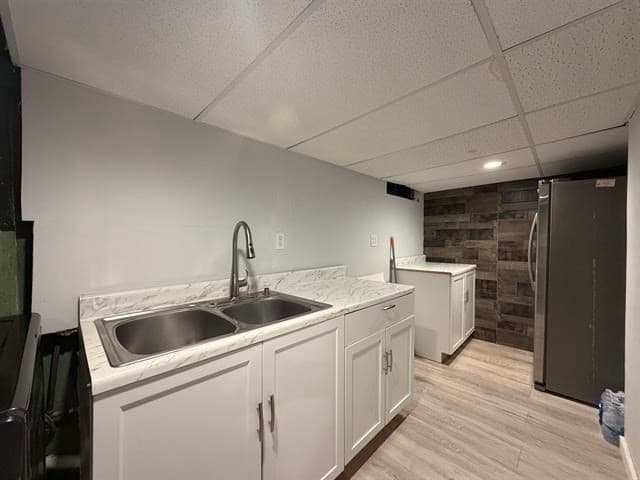 Single Family Residence at 123 South Jewett St, Manchester NH 03103, Manchester, photo 31 of 36