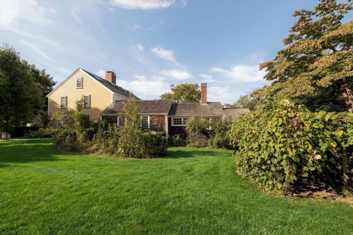 Single Family Residence at 25 Ship St, Hingham MA 02043, Hingham, photo 3 of 41