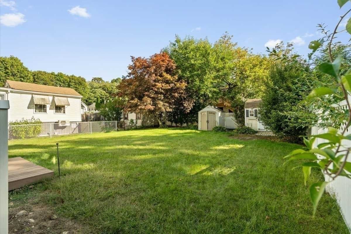 Single Family Residence at 6 Adelle Circuit, Worcester MA 01607, Worcester, photo 6 of 34