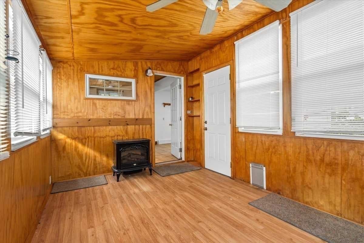 Single Family Residence at 6 Adelle Circuit, Worcester MA 01607, Worcester, photo 17 of 34