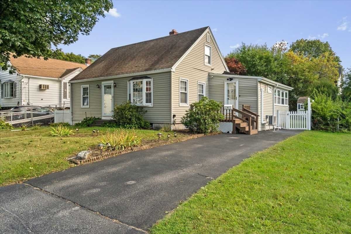 6 Adelle Circuit, Worcester MA 01607