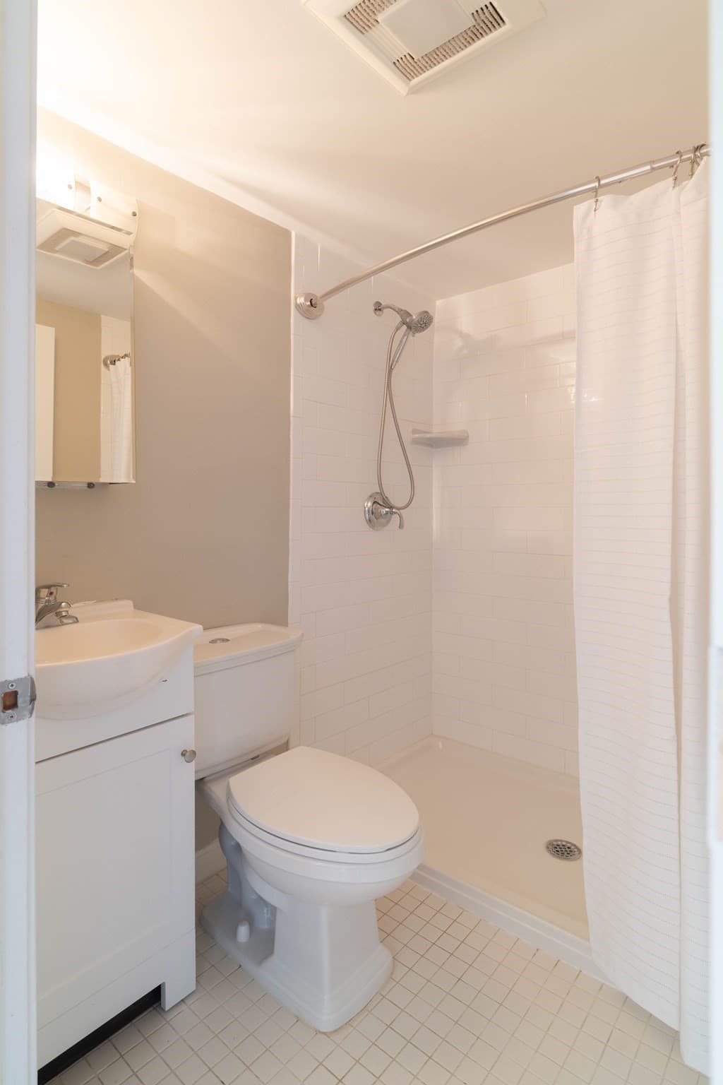 Condominium at 408 Lebanon St # 18, Melrose MA 02176, Melrose, photo 18 of 35