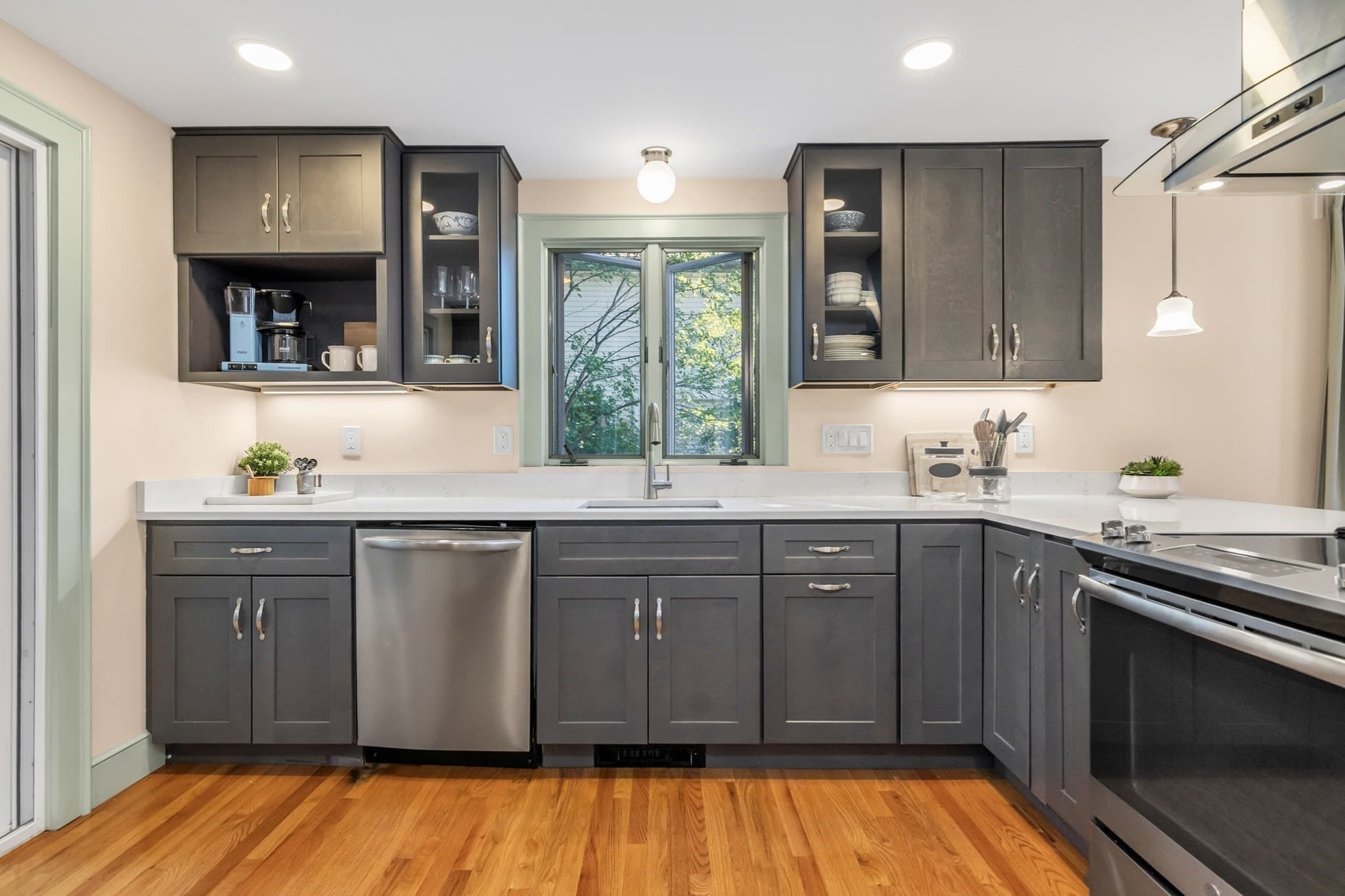 Single Family Residence at 74 Fletcher Rd, Woburn MA 01801, Woburn, photo 9 of 42