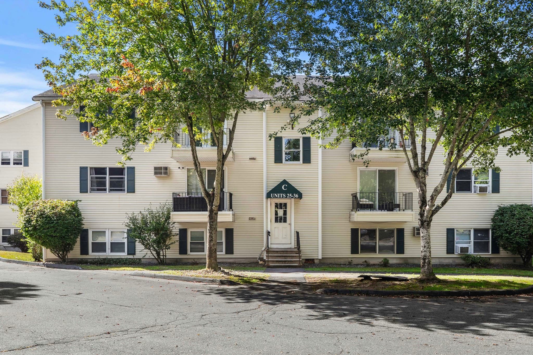 1261 Church St # 31, New Bedford MA 02745