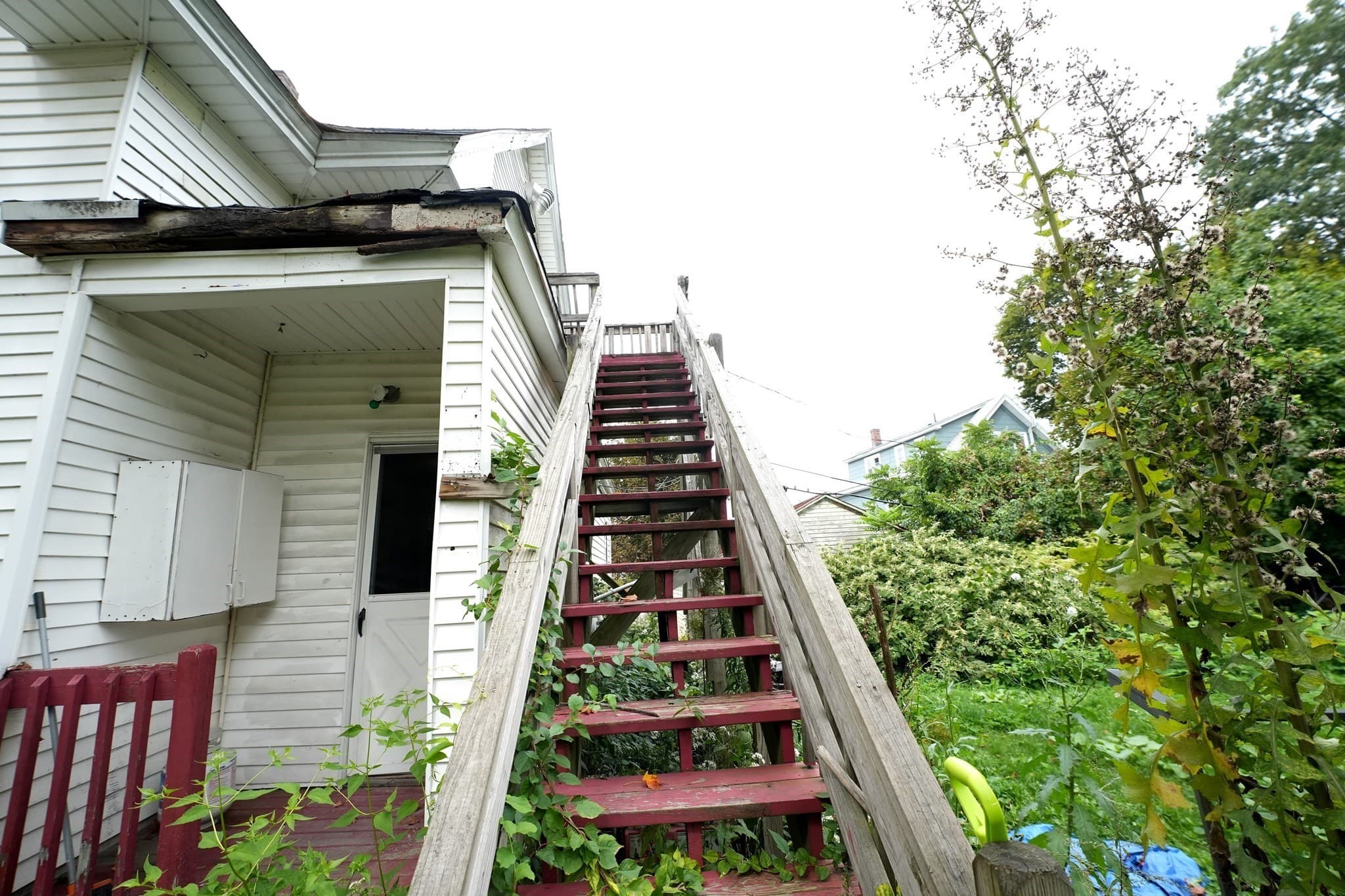 Multi Family at 3 Clifton Ter, Worcester MA 01610, Worcester, photo 3 of 33