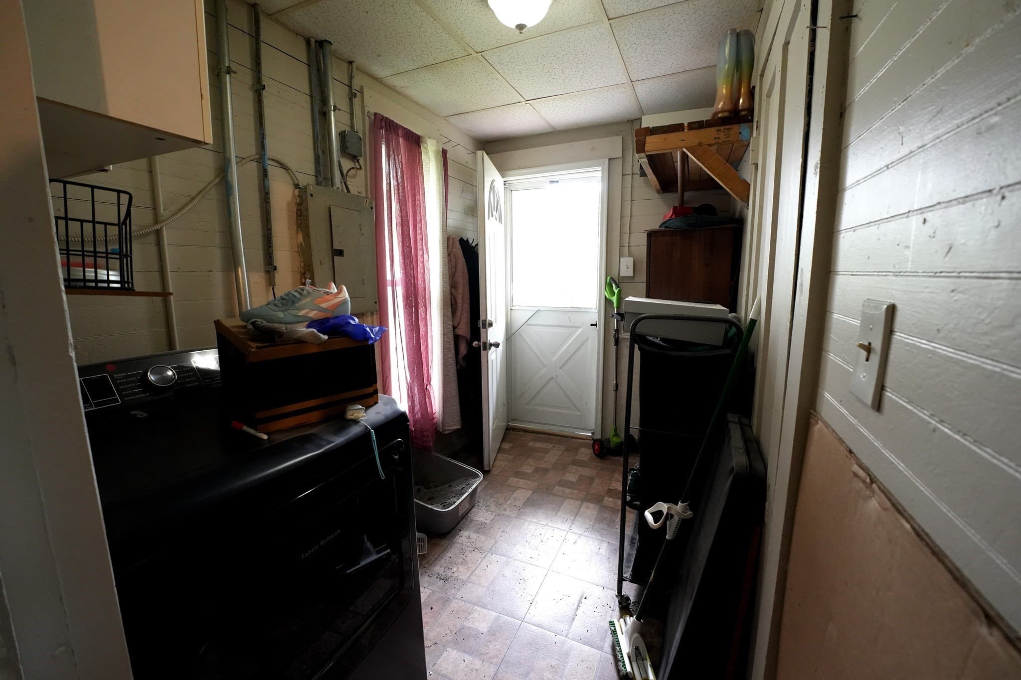 Multi Family at 3 Clifton Ter, Worcester MA 01610, Worcester, photo 4 of 33