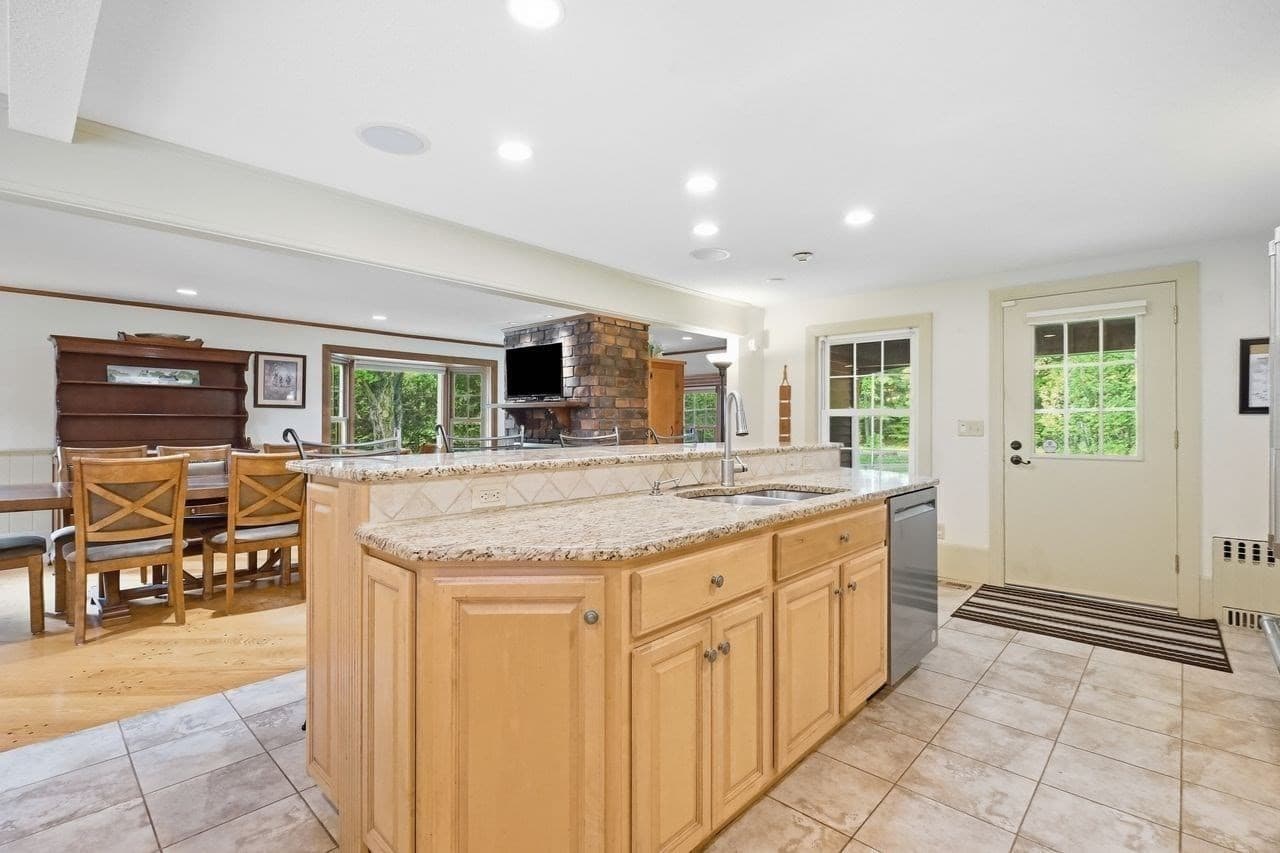 Single Family Residence at 36 Honey Pot Road, Westfield MA 01085, Westfield, photo 7 of 42