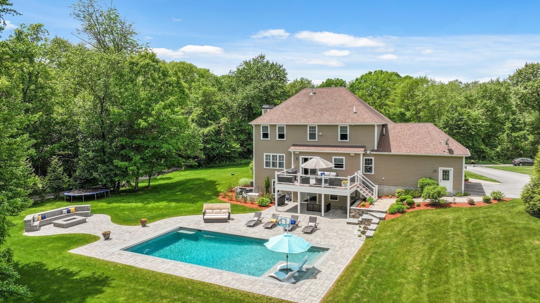 Single Family Residence at 5 Clinton Dr, Rehoboth MA 02769, Rehoboth, photo 2 of 34