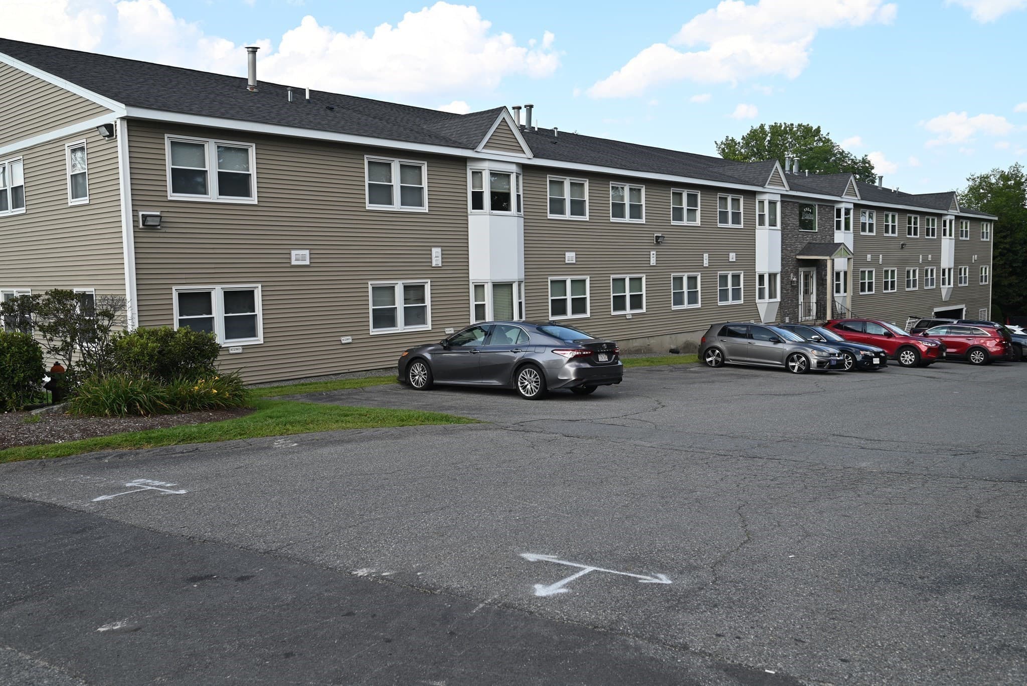Condominium at 1524 Gorham St # 106, Lowell MA 01852, Lowell, photo 2 of 36