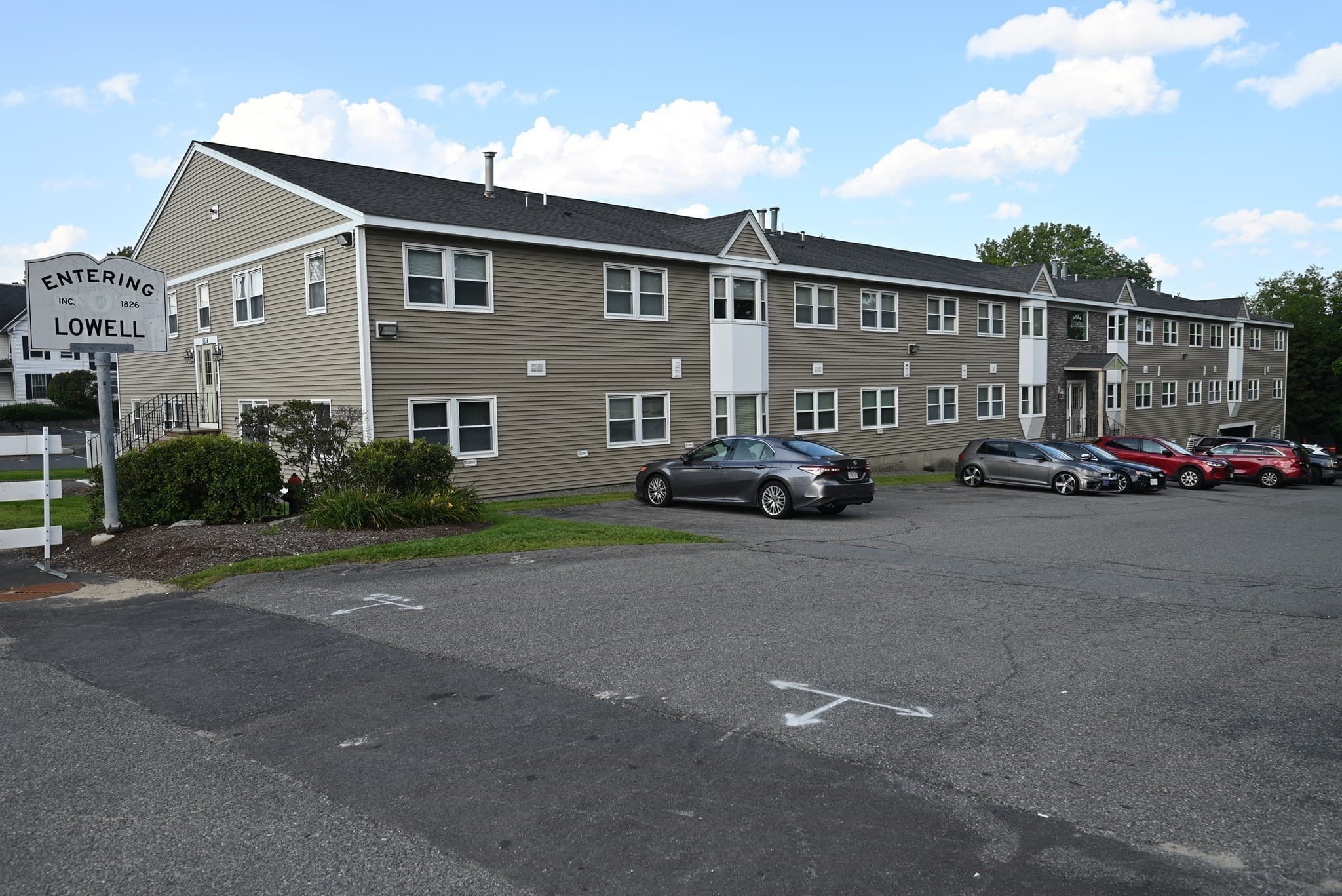 1524 Gorham St # 106, Lowell MA 01852
